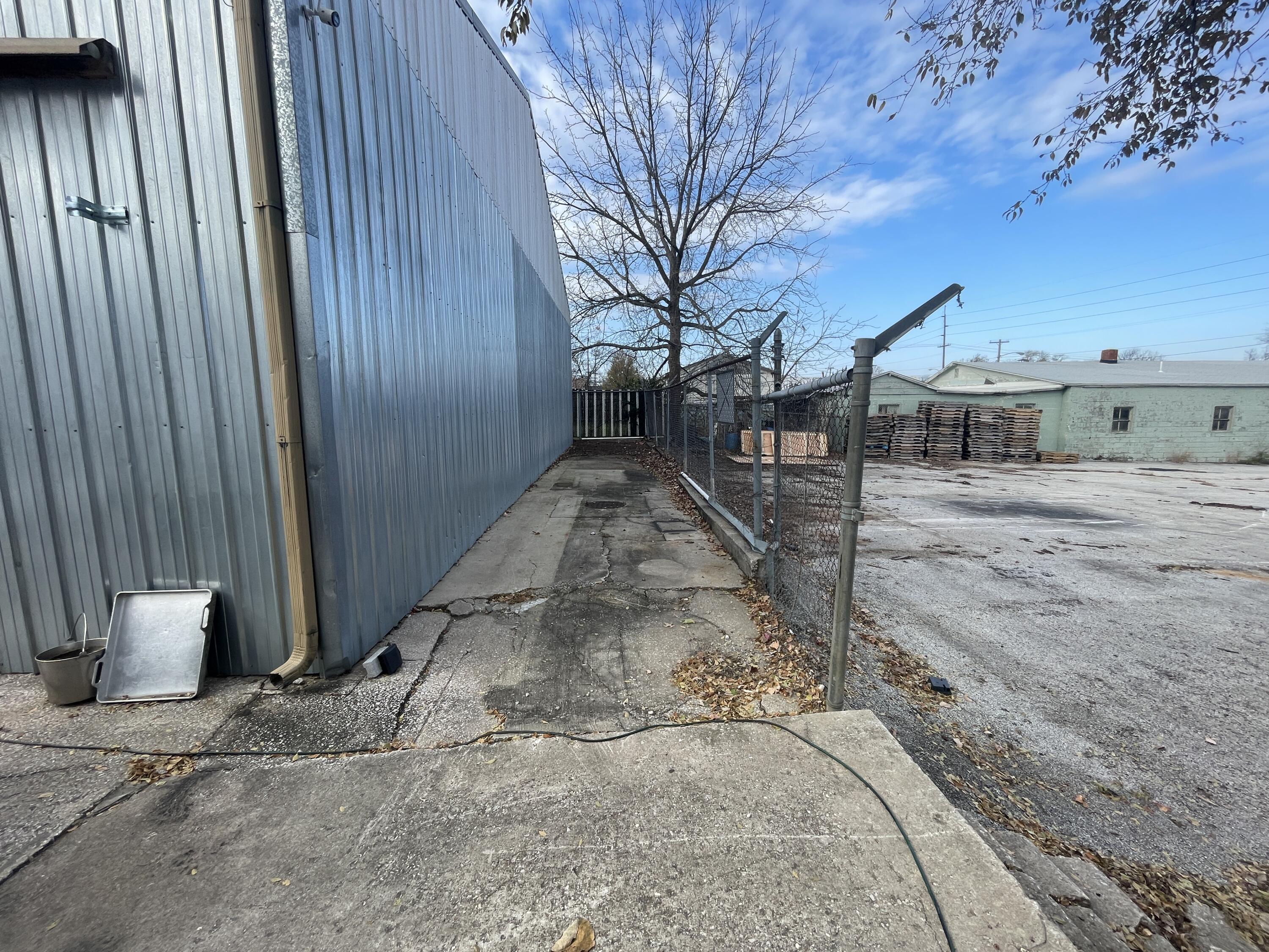 1637 East Olive Street Property Photo 25