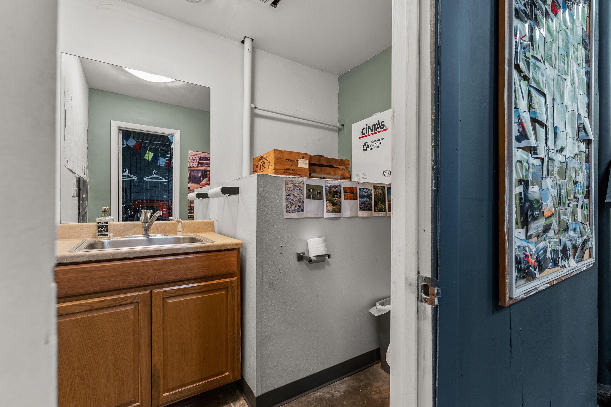 1637 East Olive Street Property Photo 48