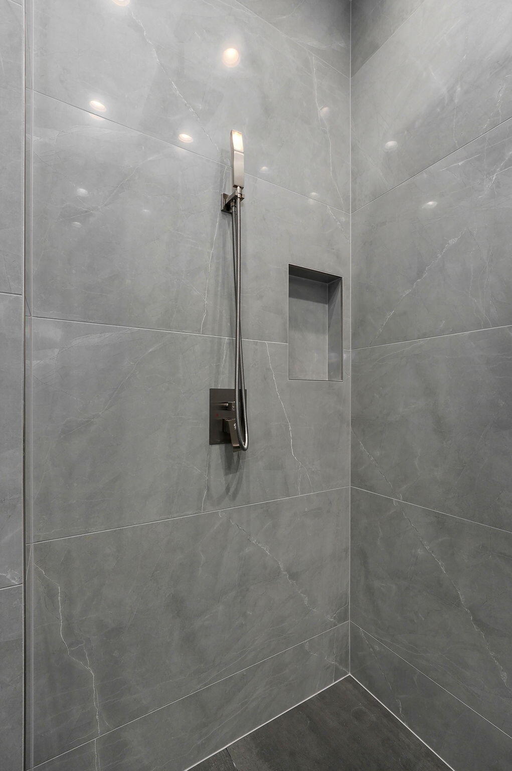 208 North Glengary Drive Property Photo 25