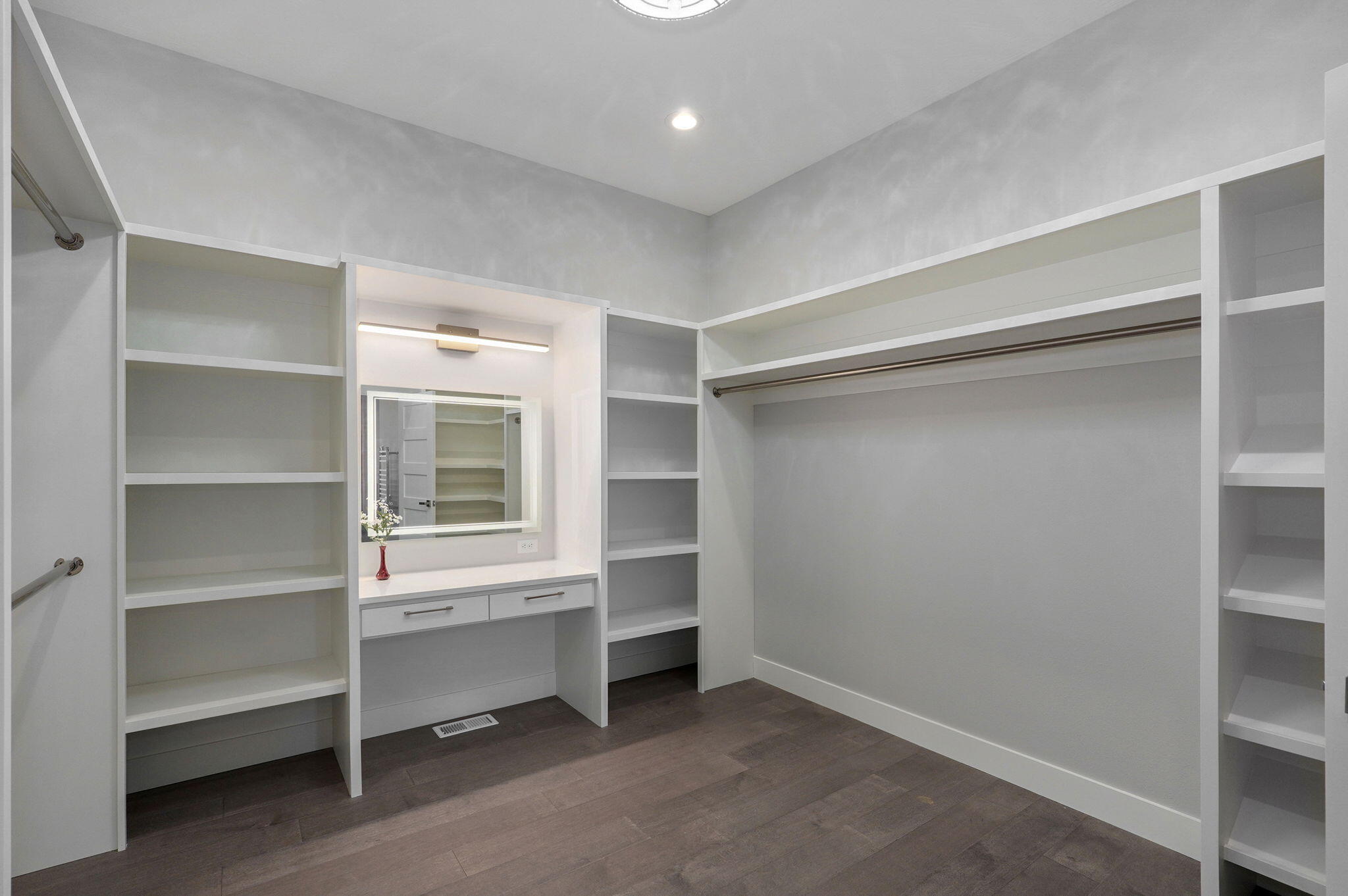 208 North Glengary Drive Property Photo 26