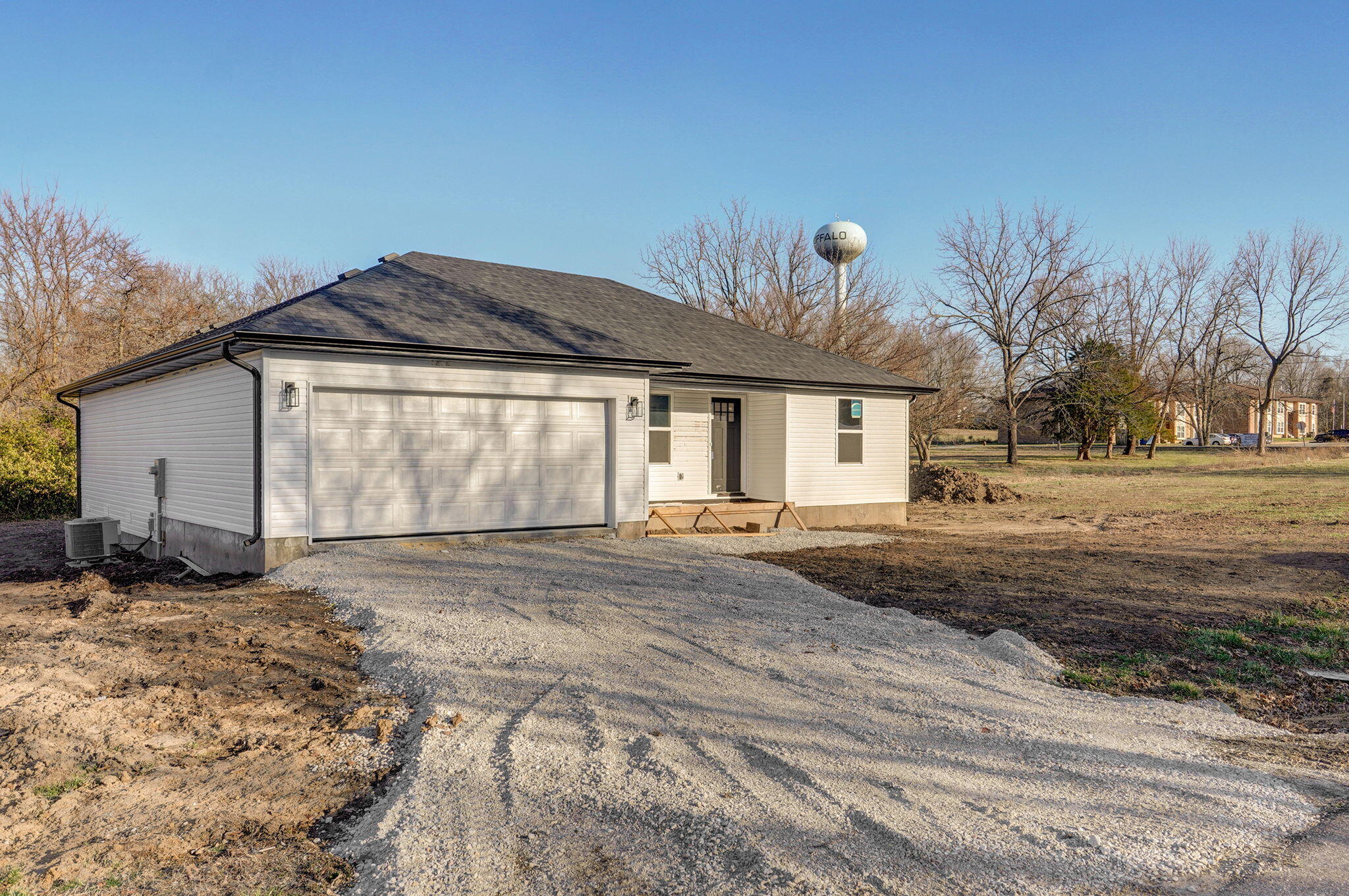 122 Alberta Drive Property Photo 4
