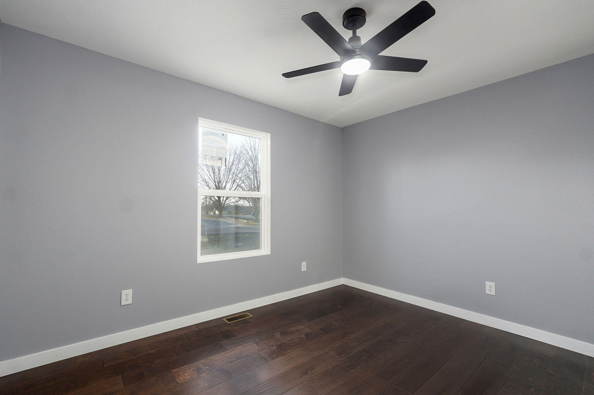 122 Alberta Drive Property Photo 22
