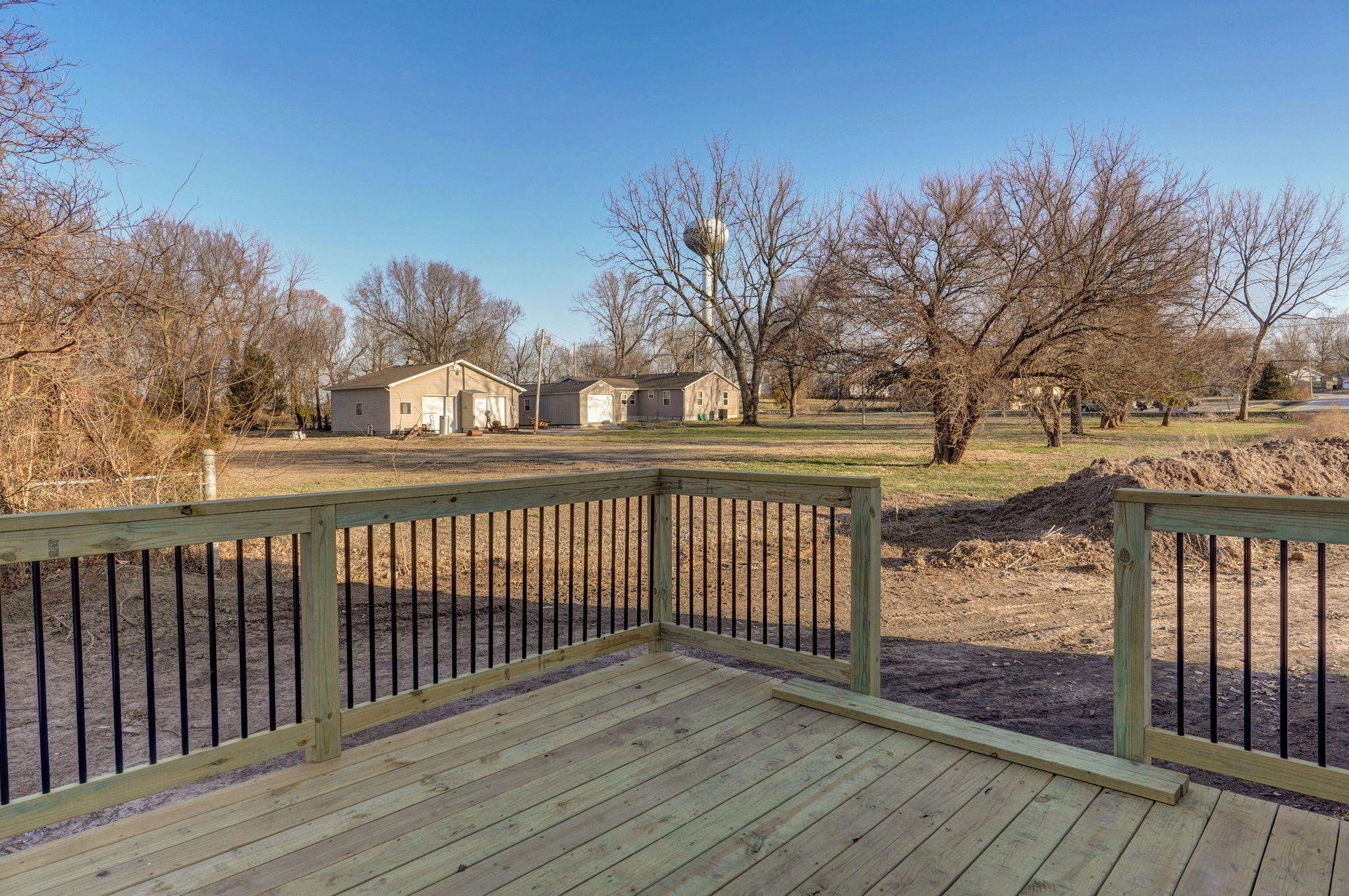 122 Alberta Drive Property Photo 27