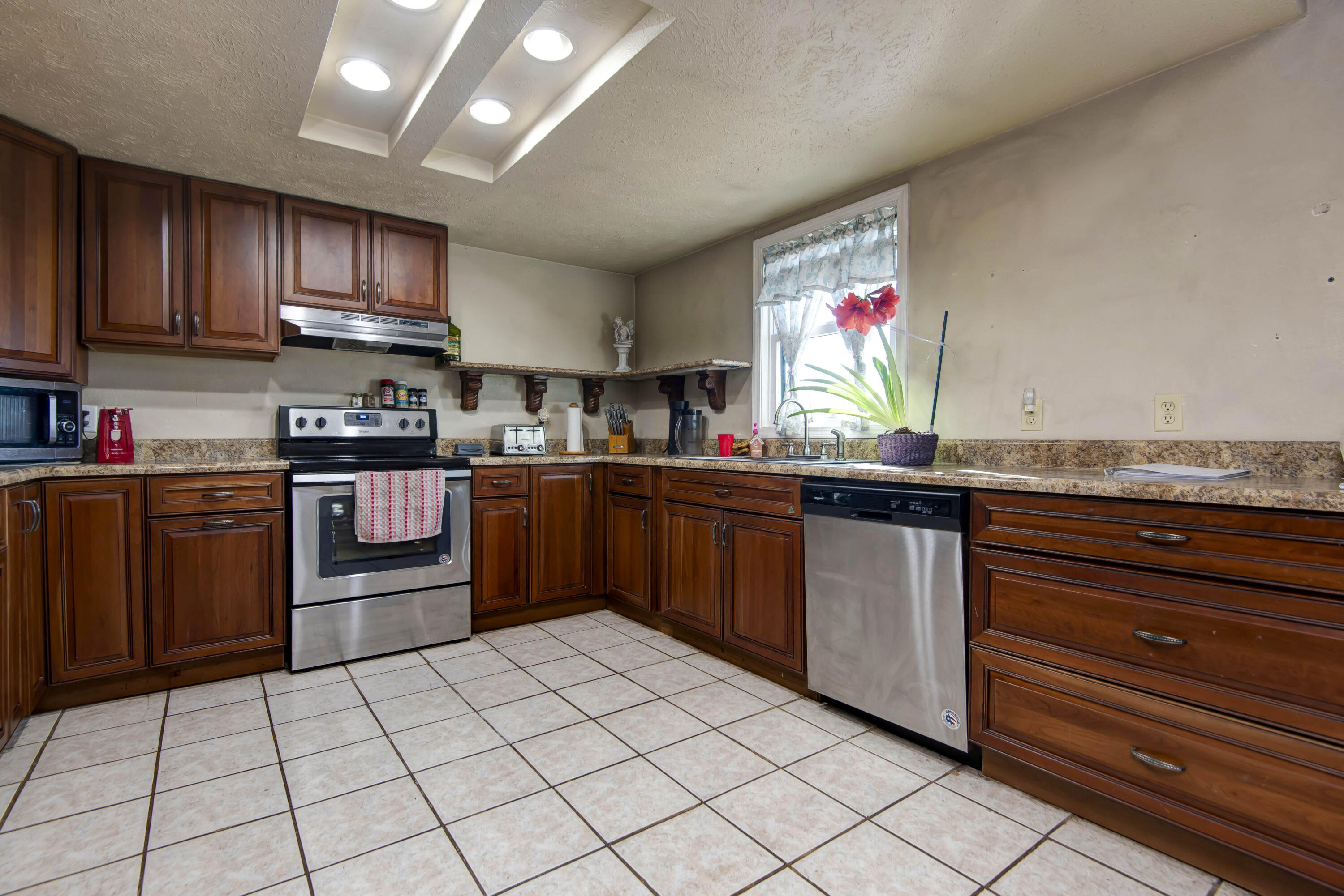 8323 North Farm Rd 105 Property Photo 14
