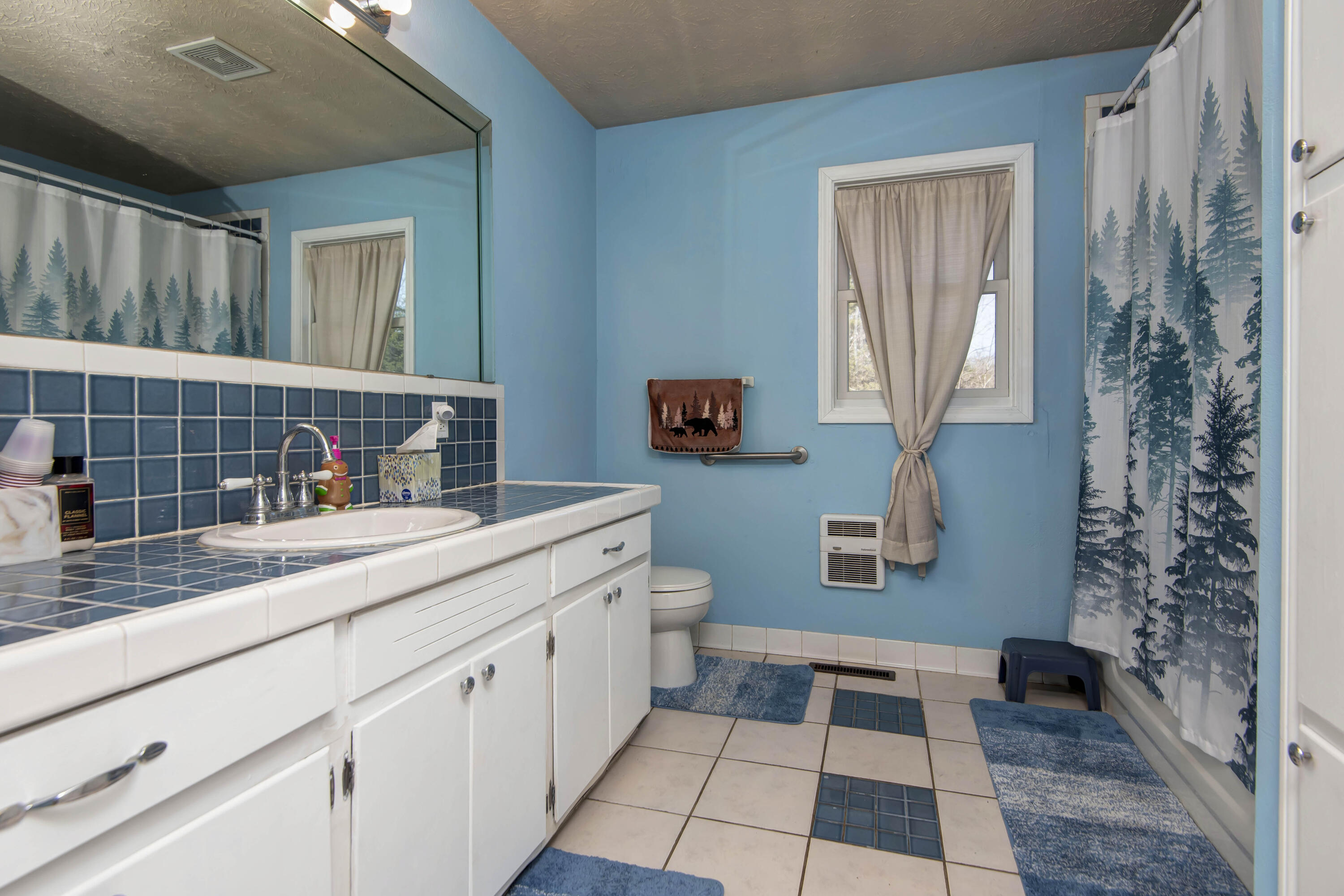 8323 North Farm Rd 105 Property Photo 17