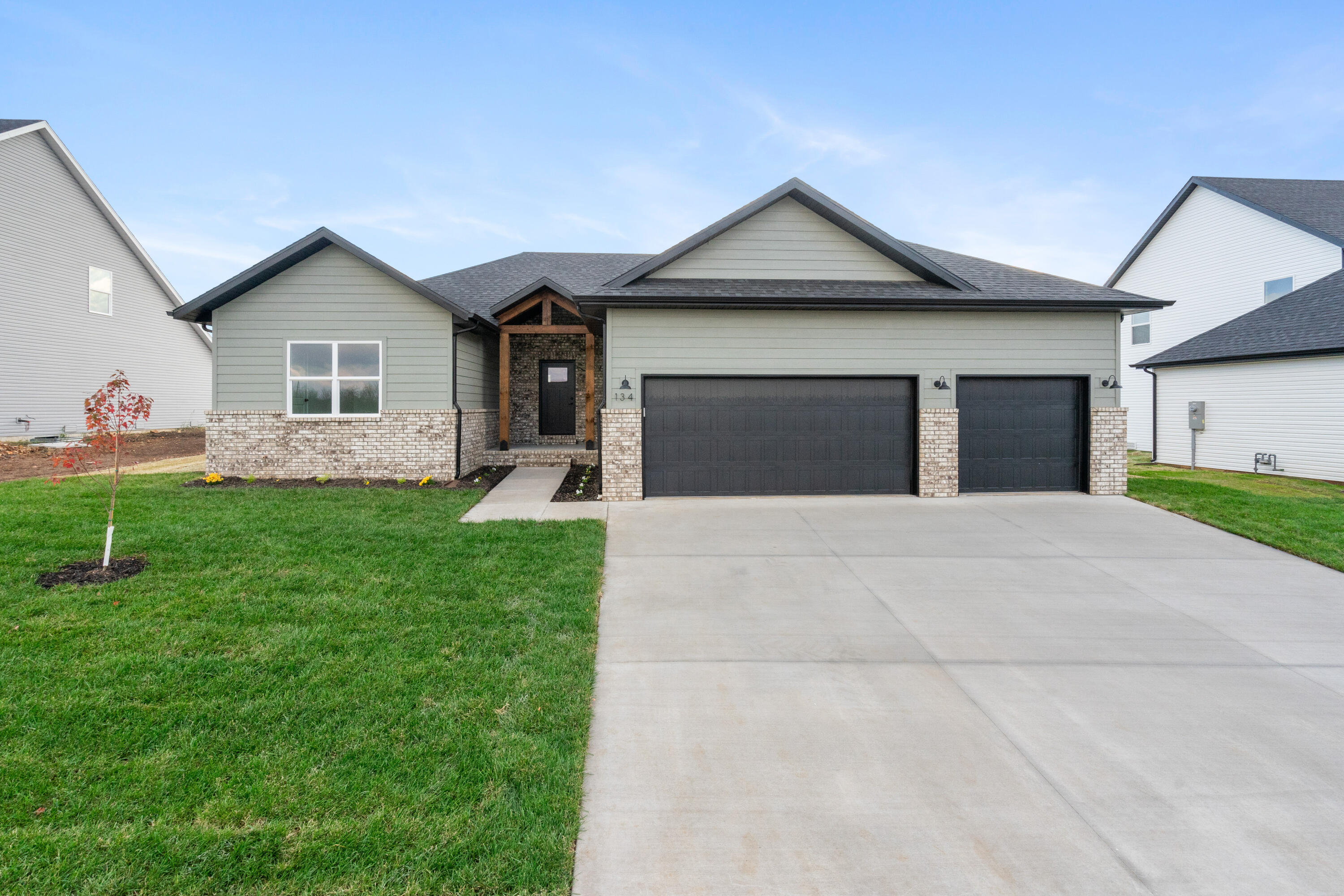 179 East Kelce Lane Property Photo