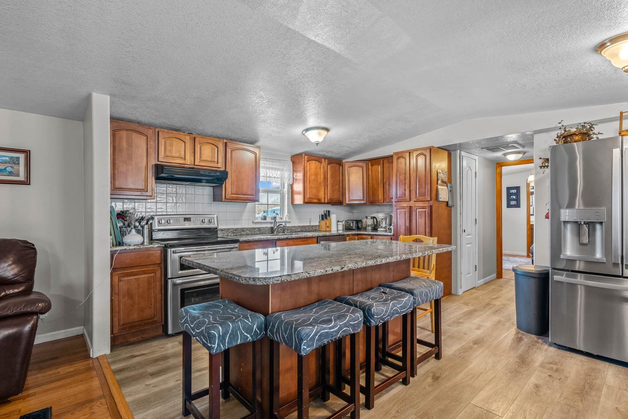 8490 Lawrence 1082 Property Photo 24
