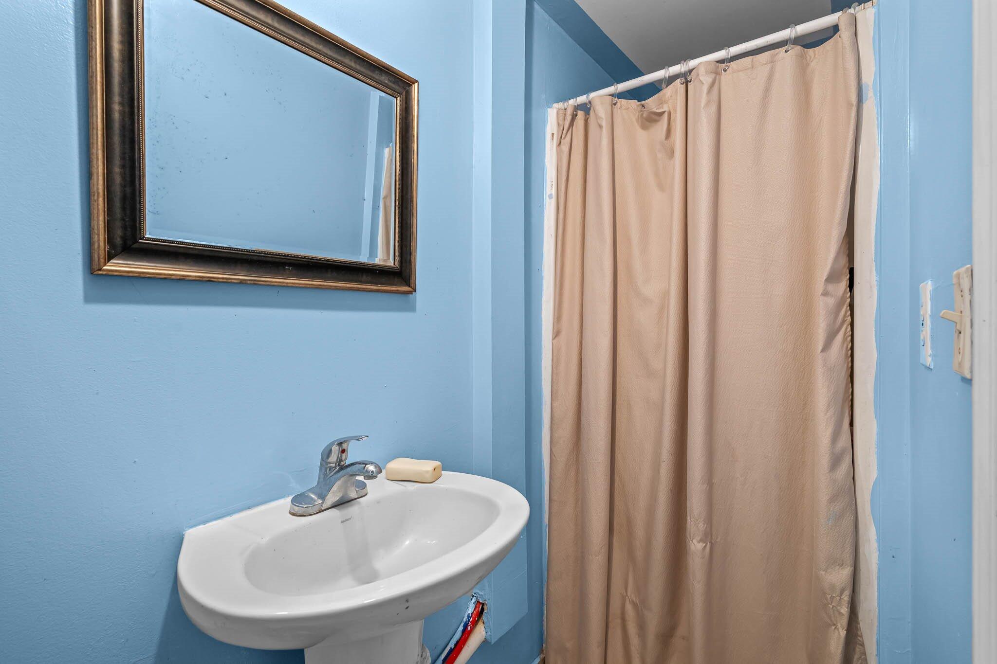 8490 Lawrence 1082 Property Photo 37