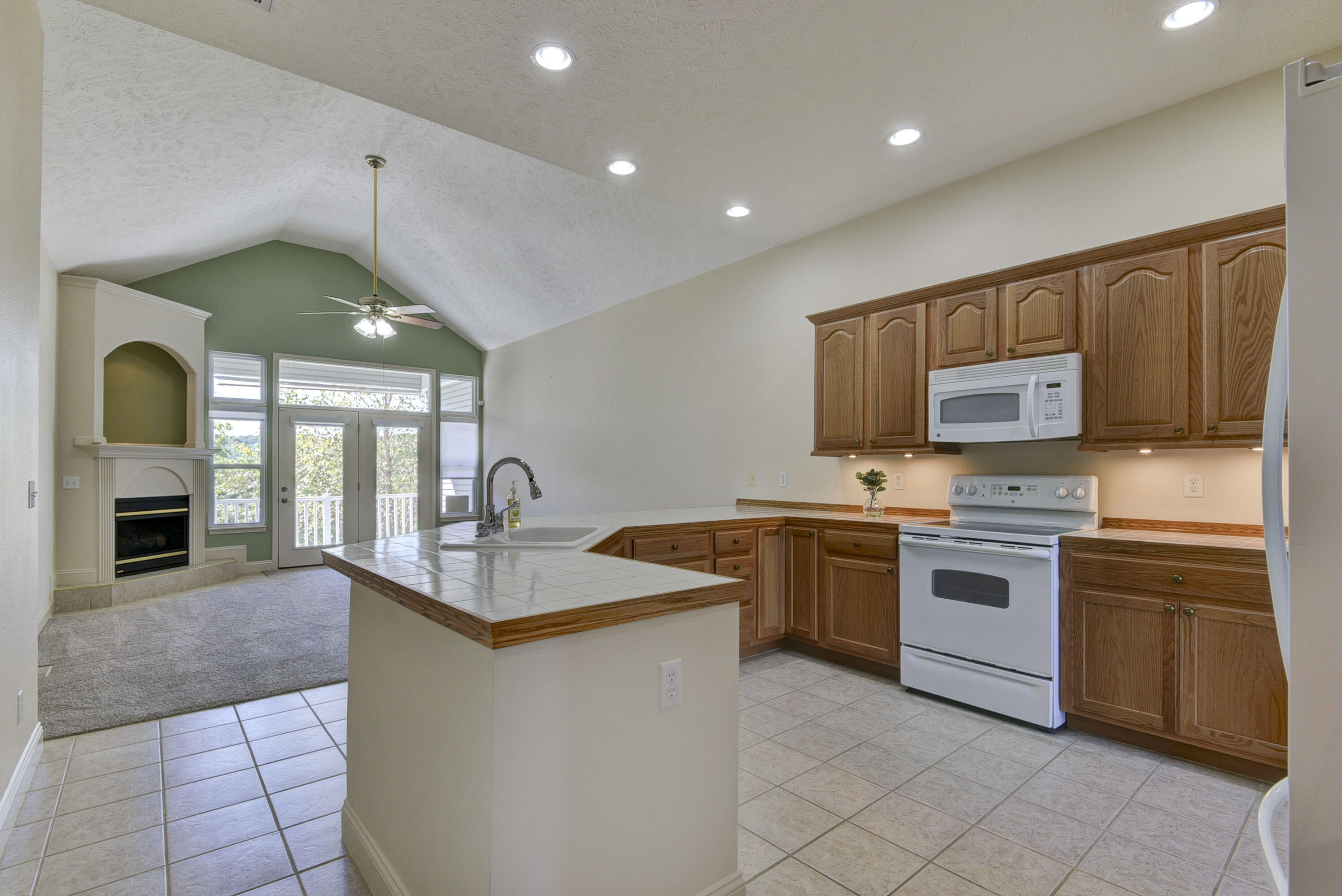 152 Sterling Way Property Photo 9