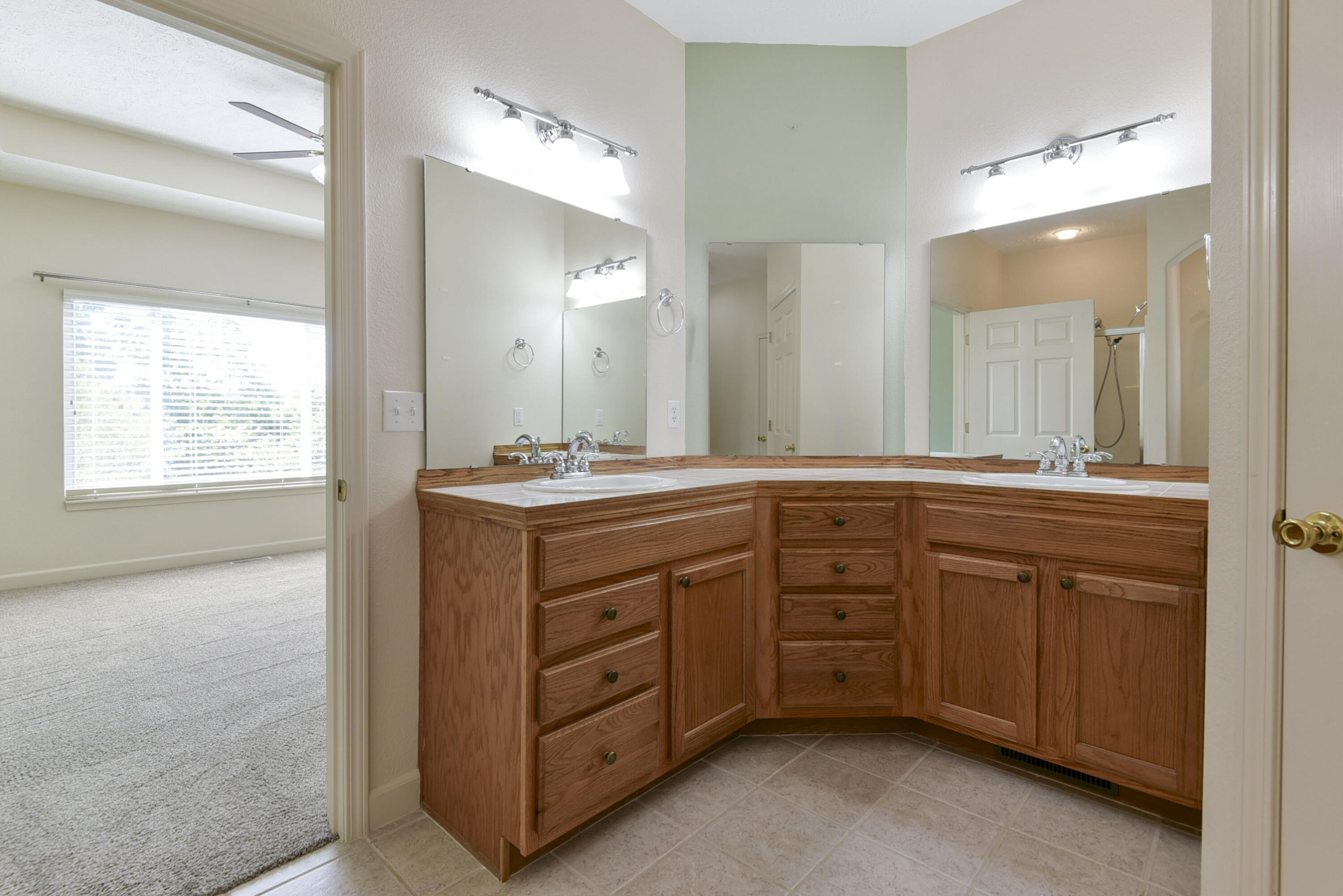 152 Sterling Way Property Photo 29