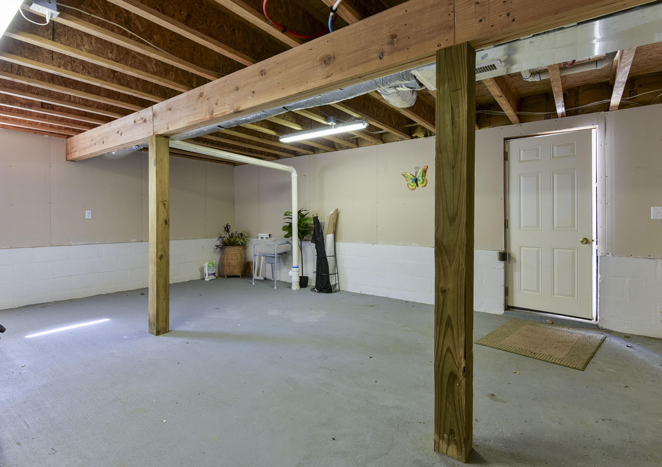 152 Sterling Way Property Photo 36