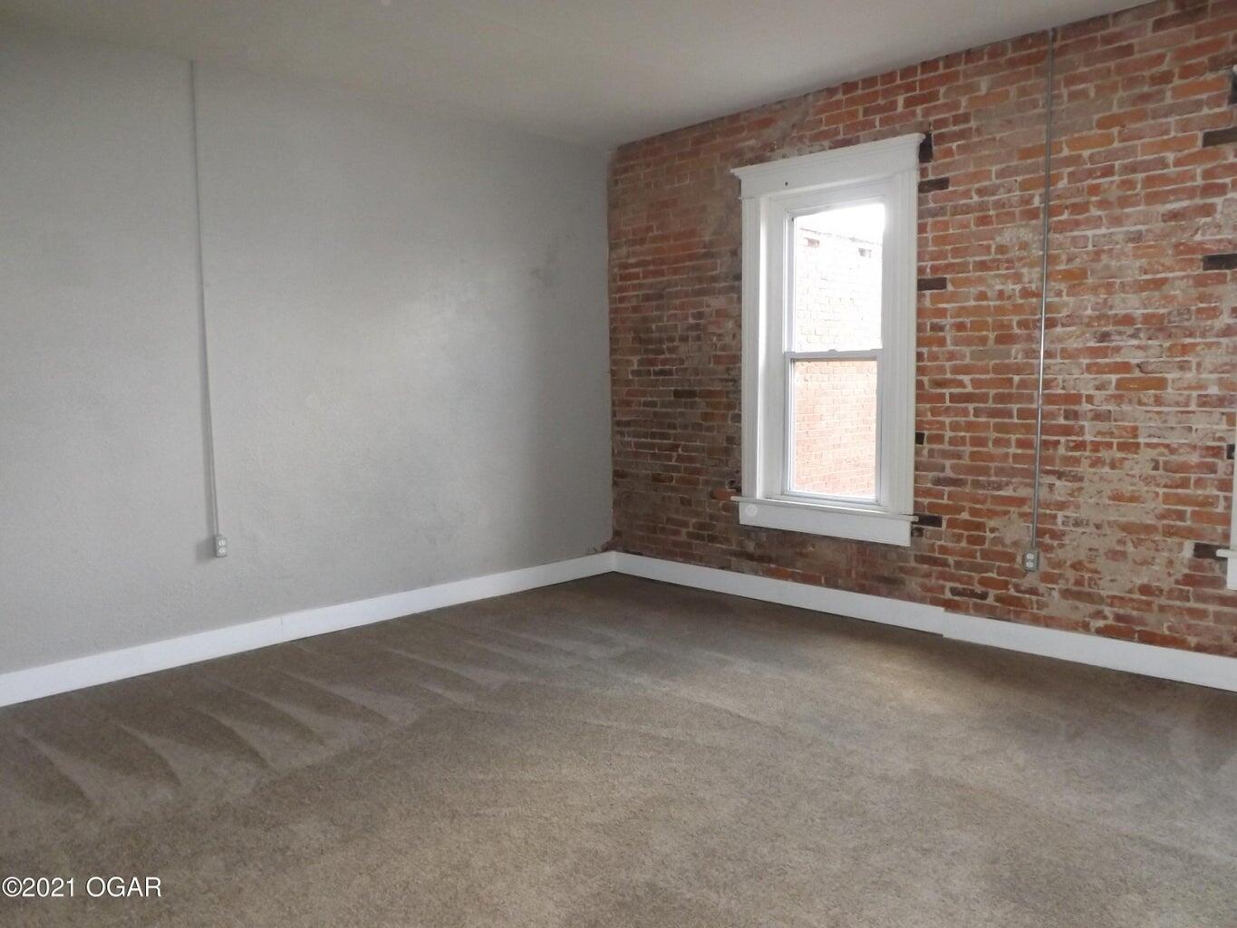 122 North Main Street Property Photo 15