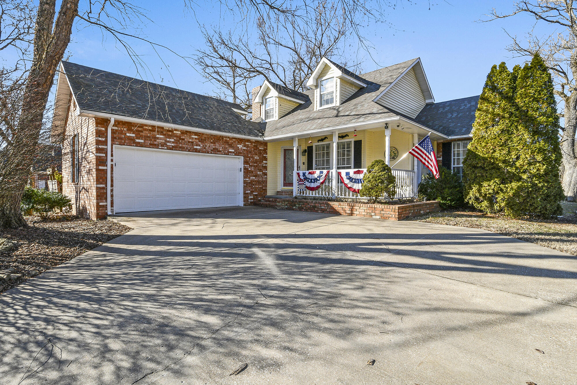 582 Foggy River Road Property Photo 4
