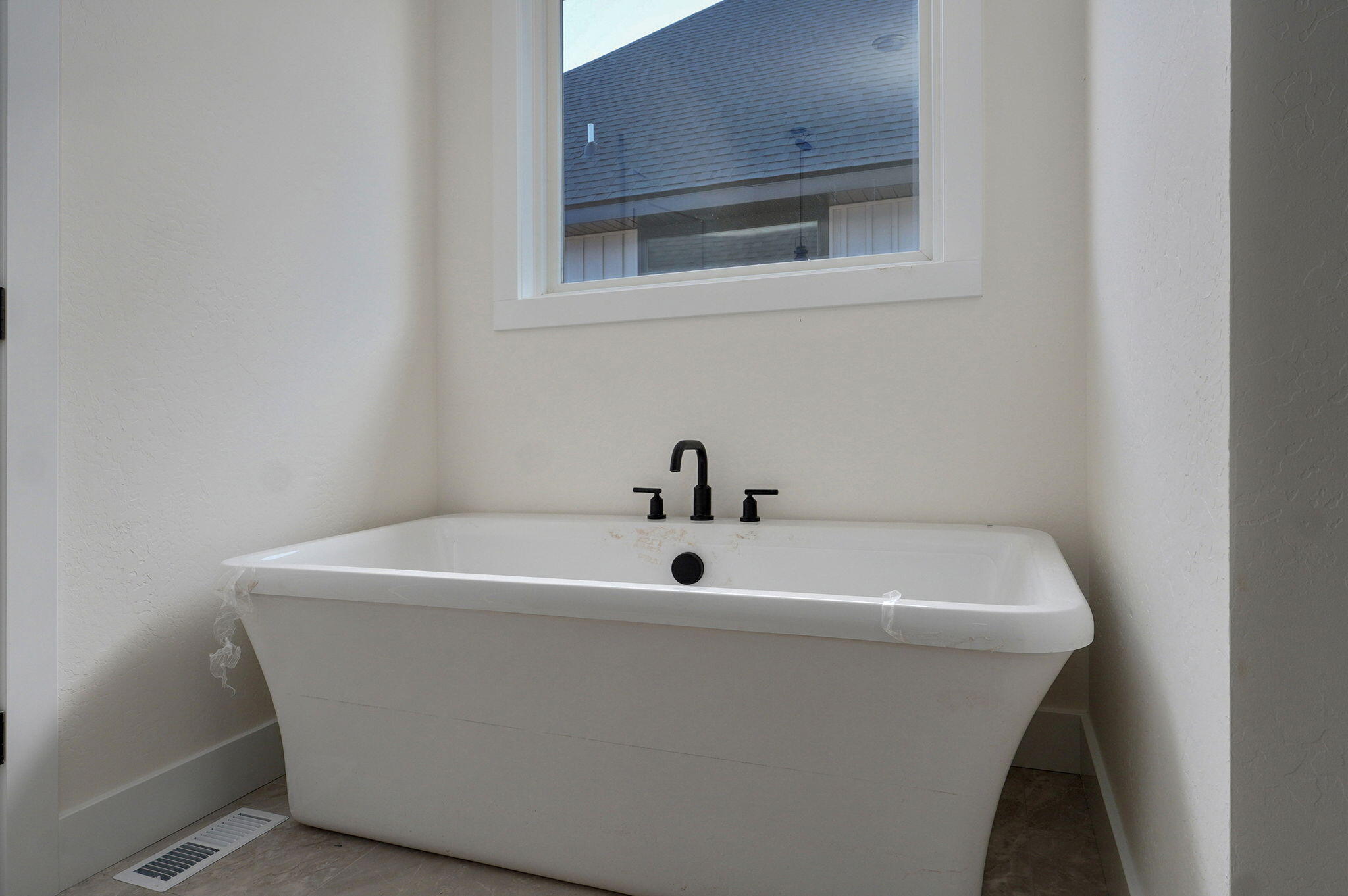 3010 West Allen Property Photo 8