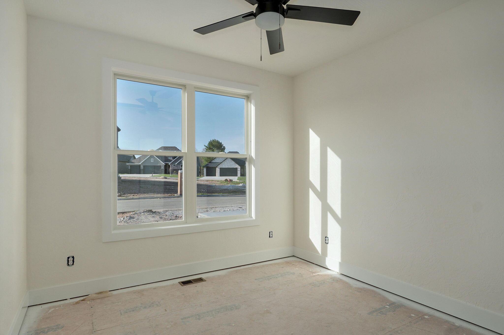 3010 West Allen Property Photo 11