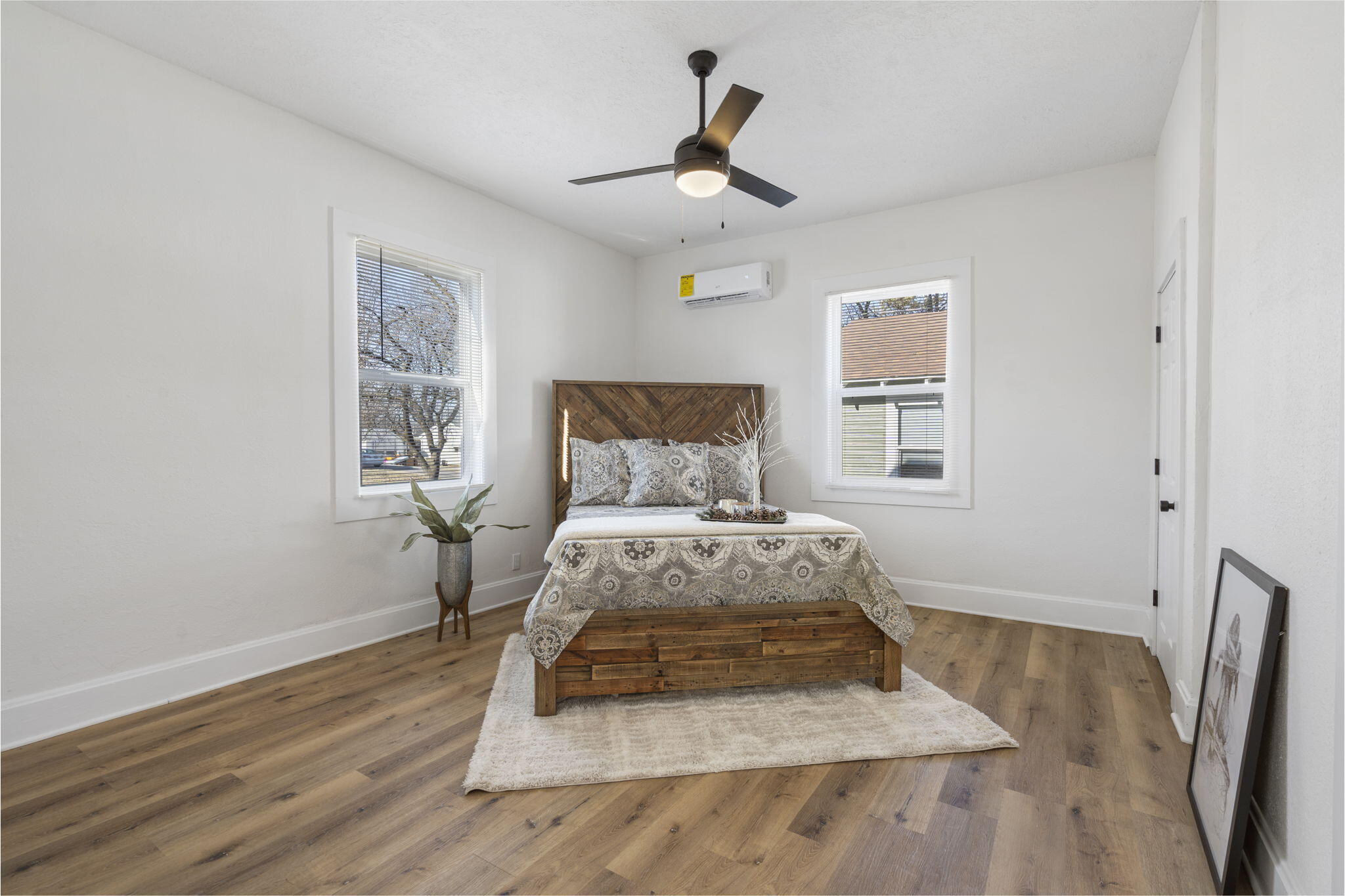 2528 North Grant Avenue Property Photo 11