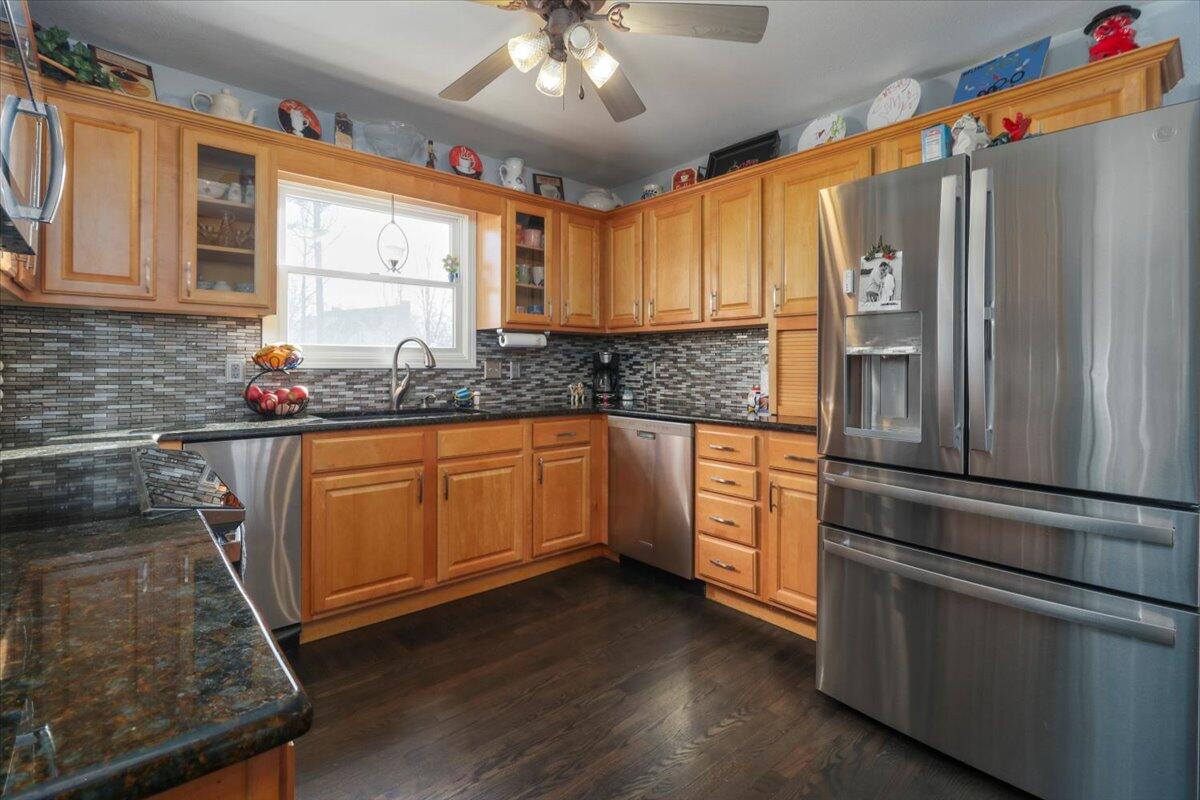 1078 Private Road 8572 Property Photo 12