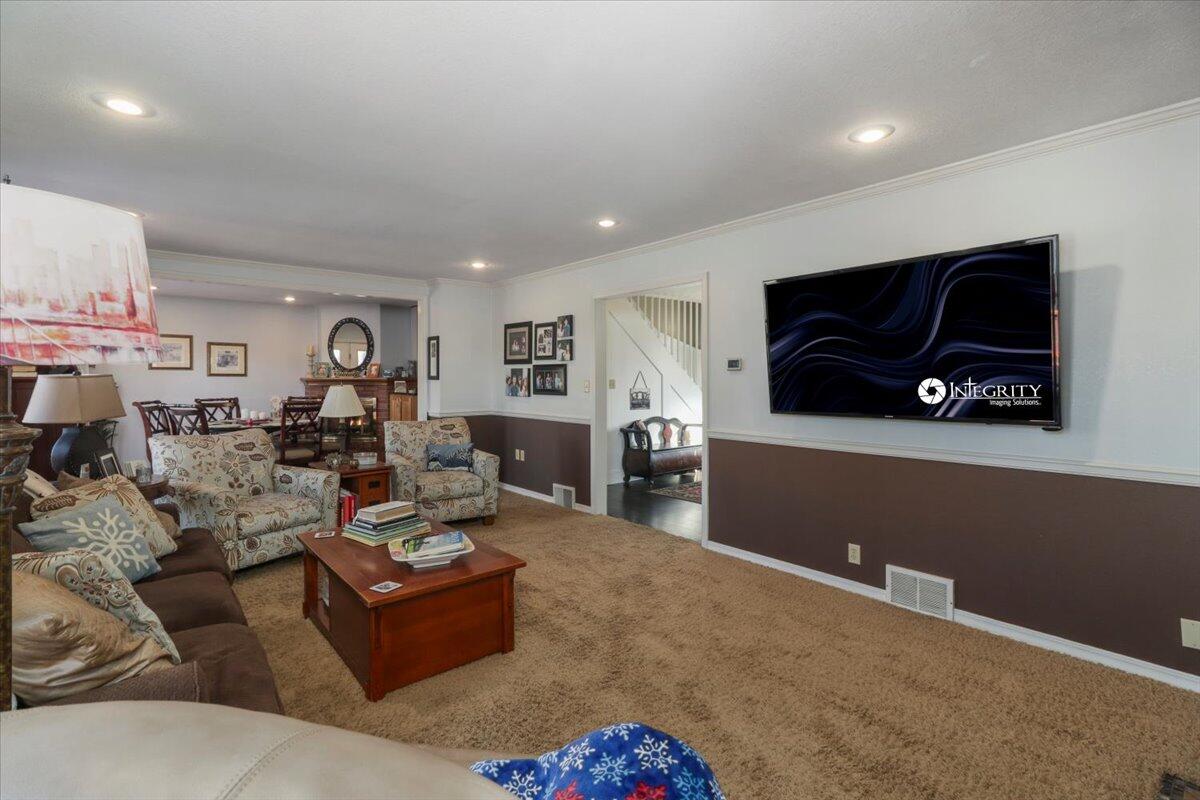 1078 Private Road 8572 Property Photo 14