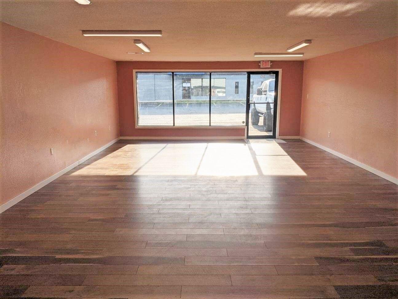 513 East South Street Property Photo 3