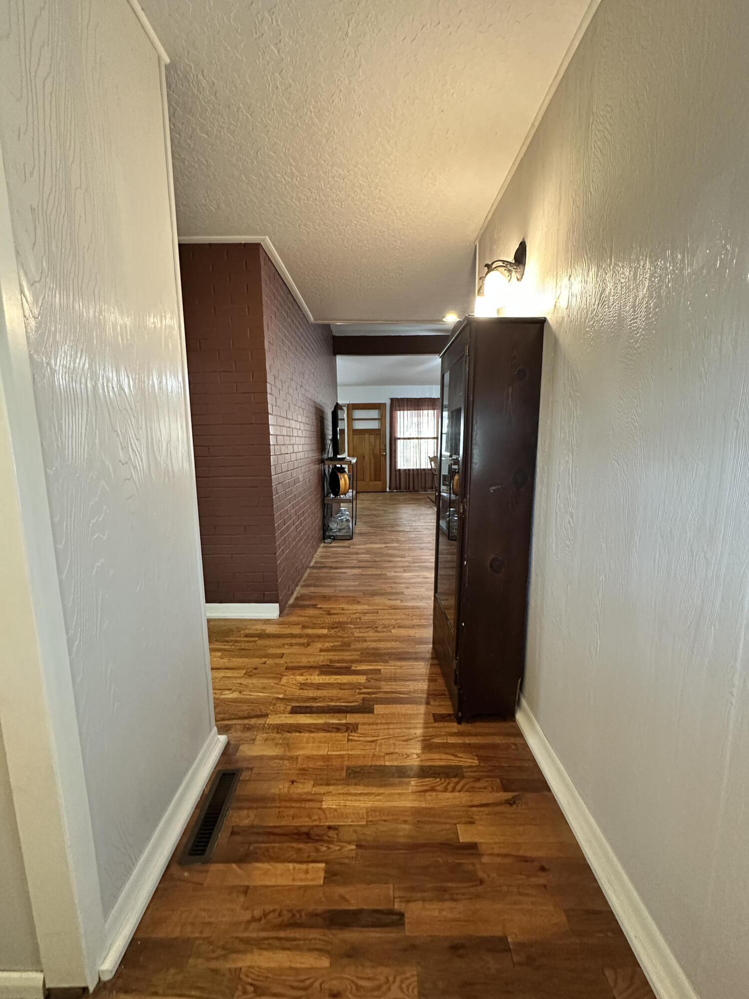 1845 South Grand Avenue Property Photo 18