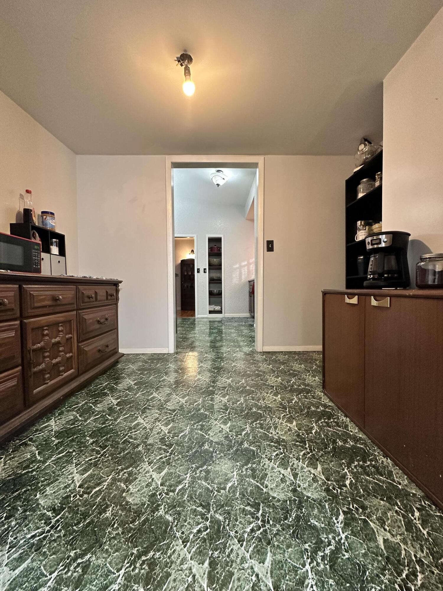 1845 South Grand Avenue Property Photo 32