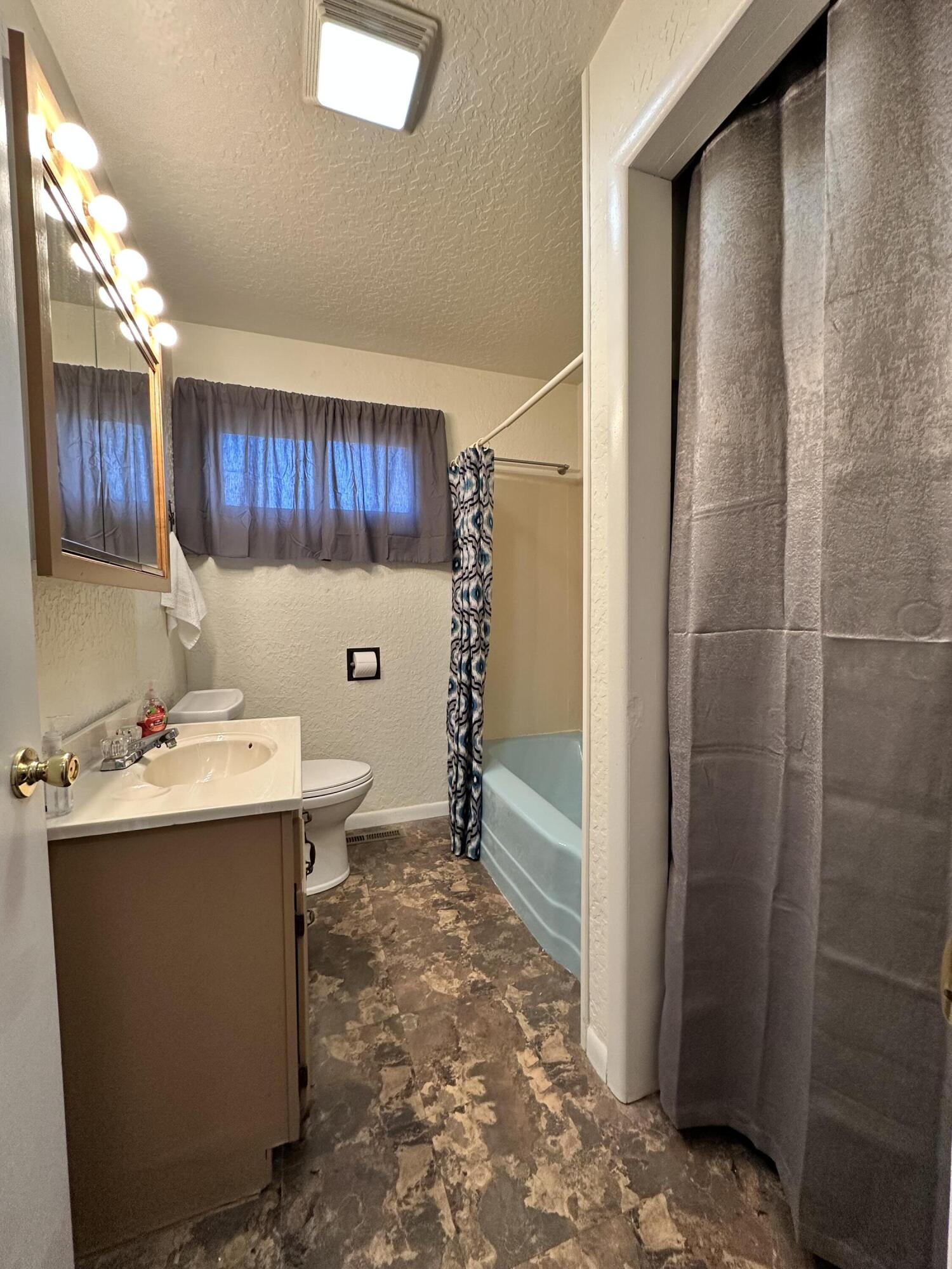 1845 South Grand Avenue Property Photo 39