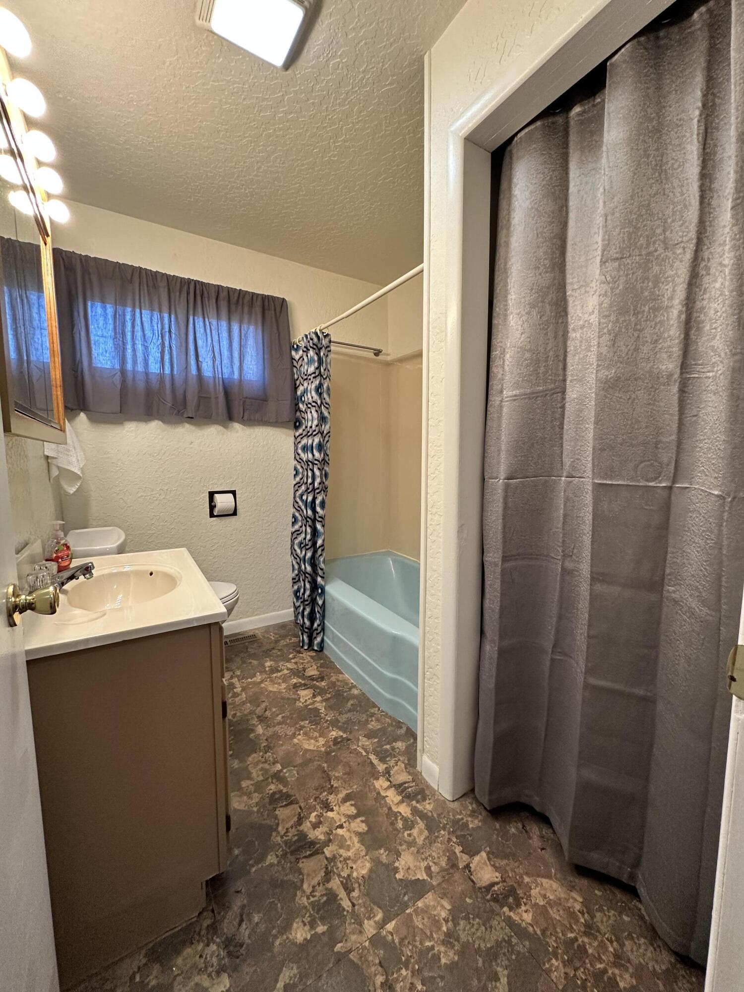 1845 South Grand Avenue Property Photo 40