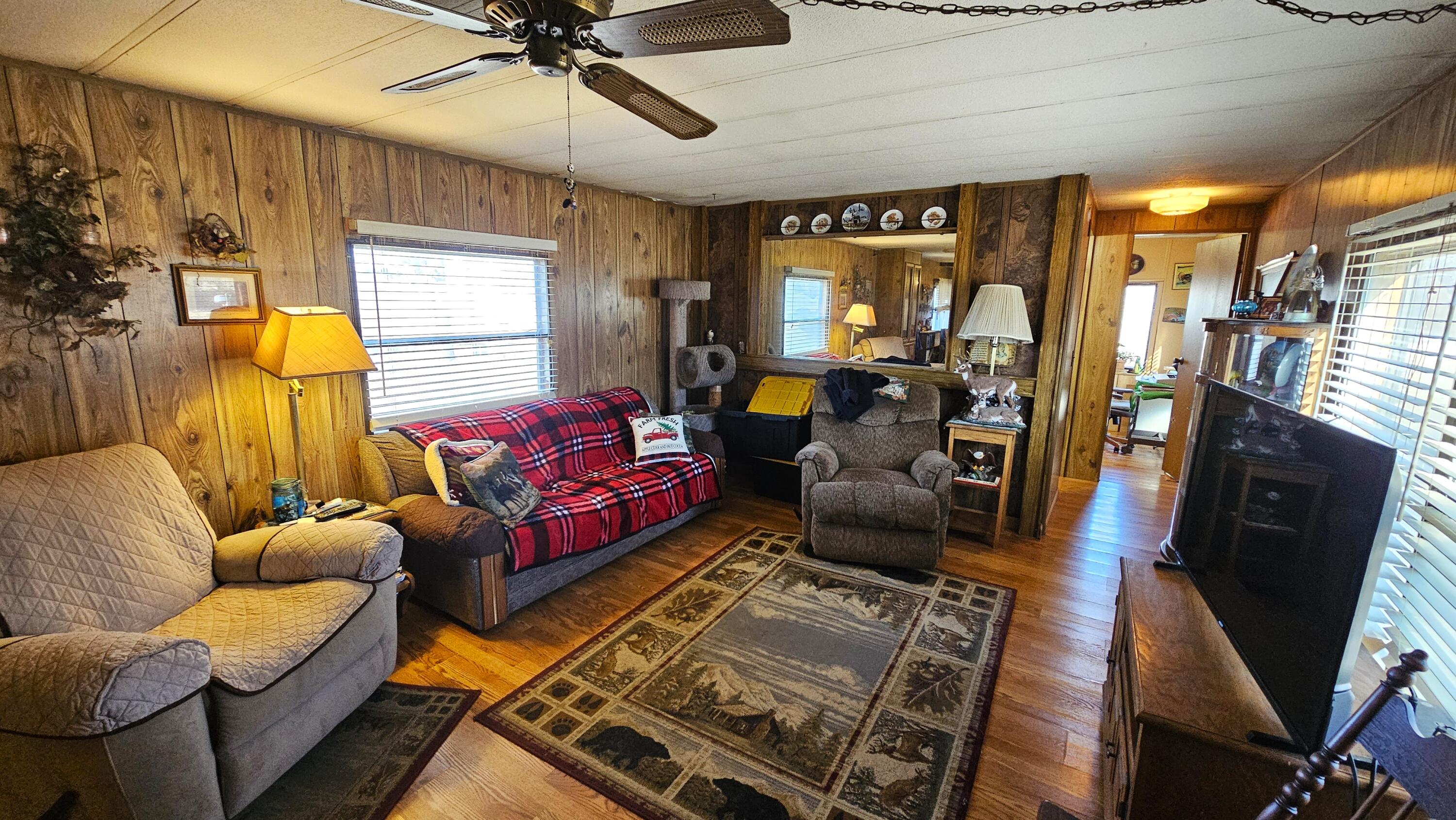 3121 South 25th Road Property Photo 3