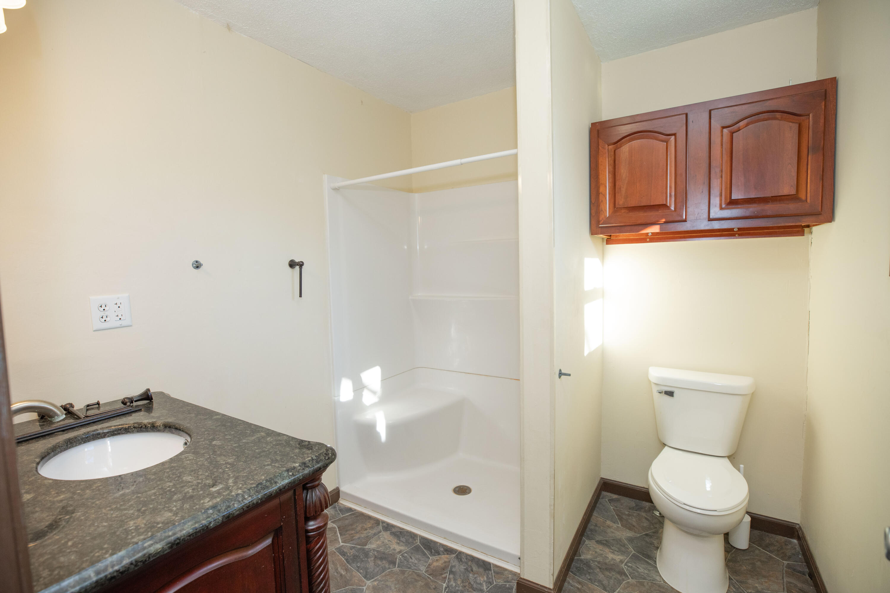 602 South Sarah Street Property Photo 8