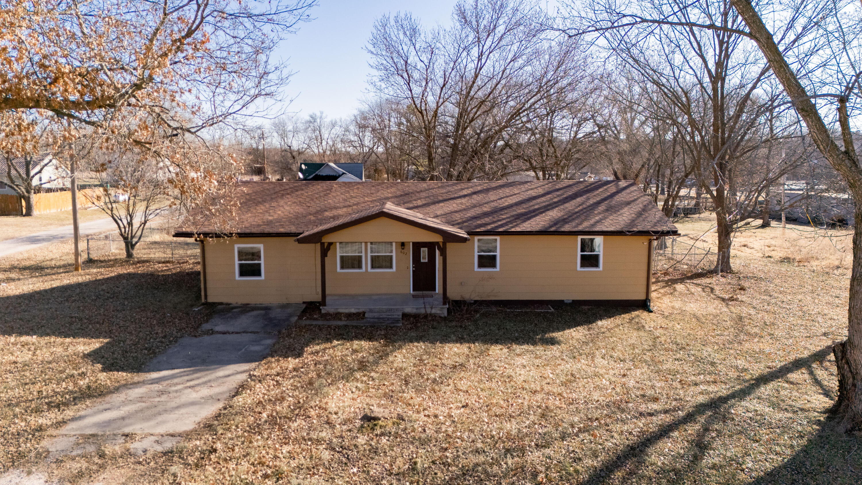 602 South Sarah Street Property Photo 24