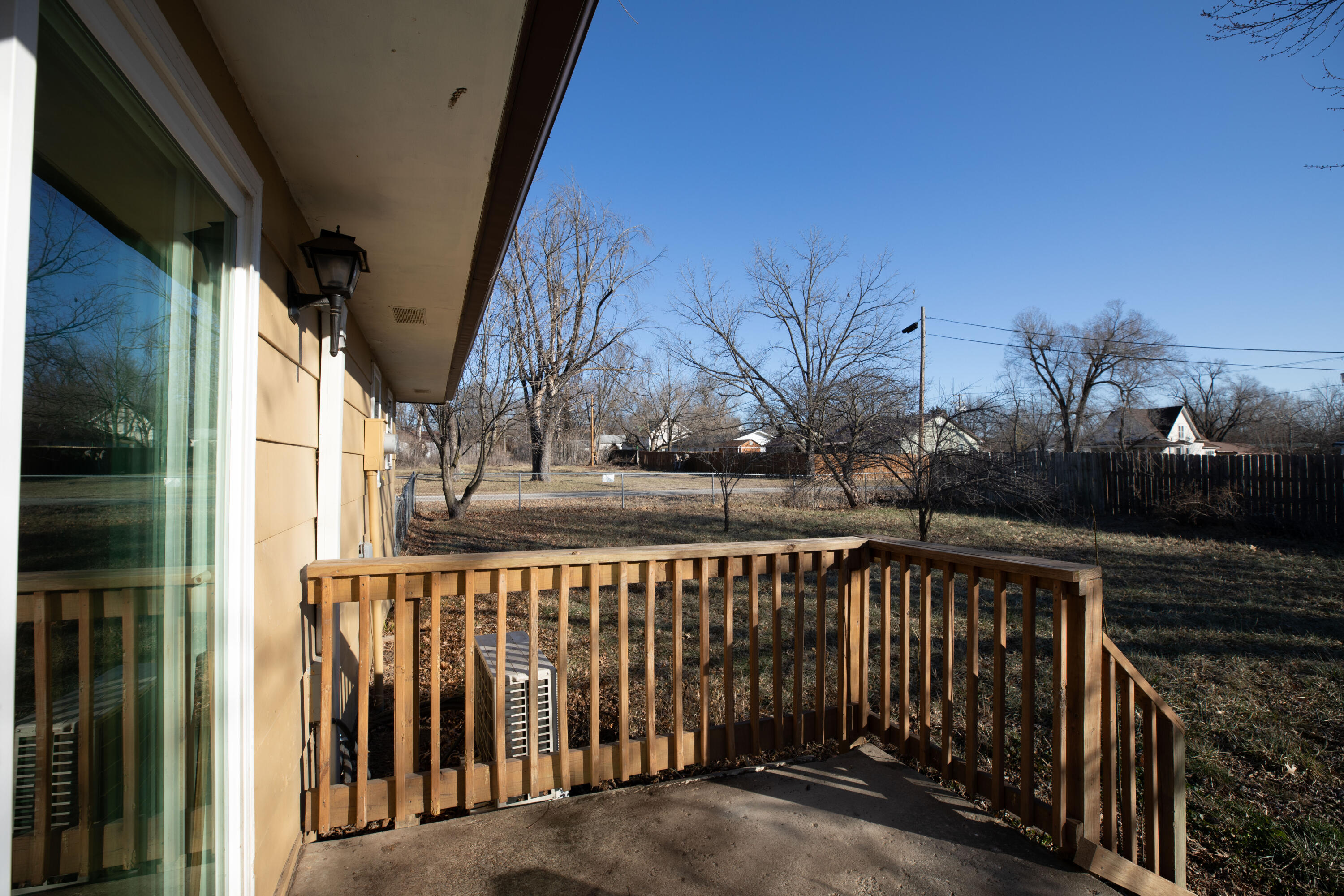 602 South Sarah Street Property Photo 38