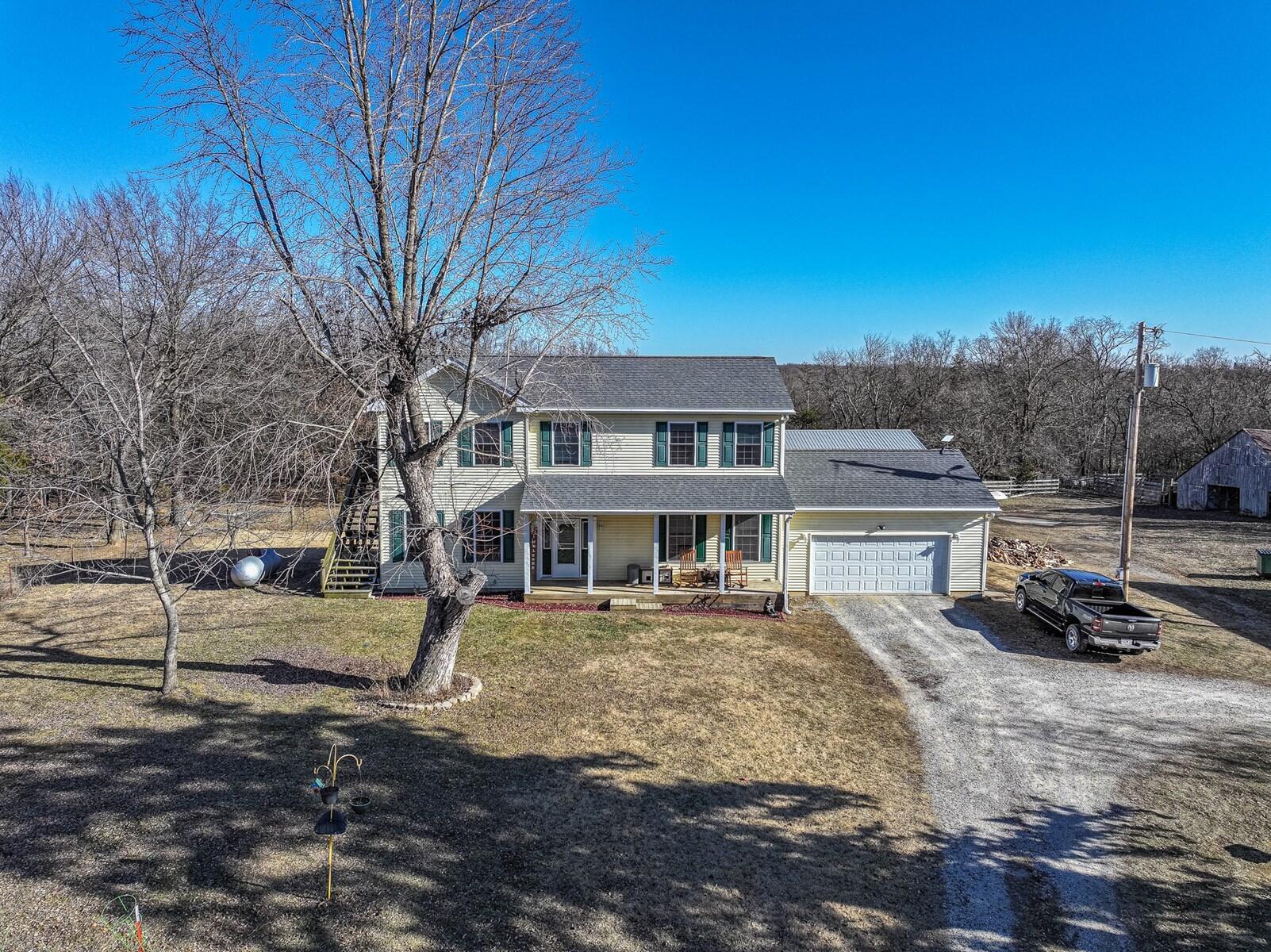 7550 Northeast 125 Road Property Photo 2