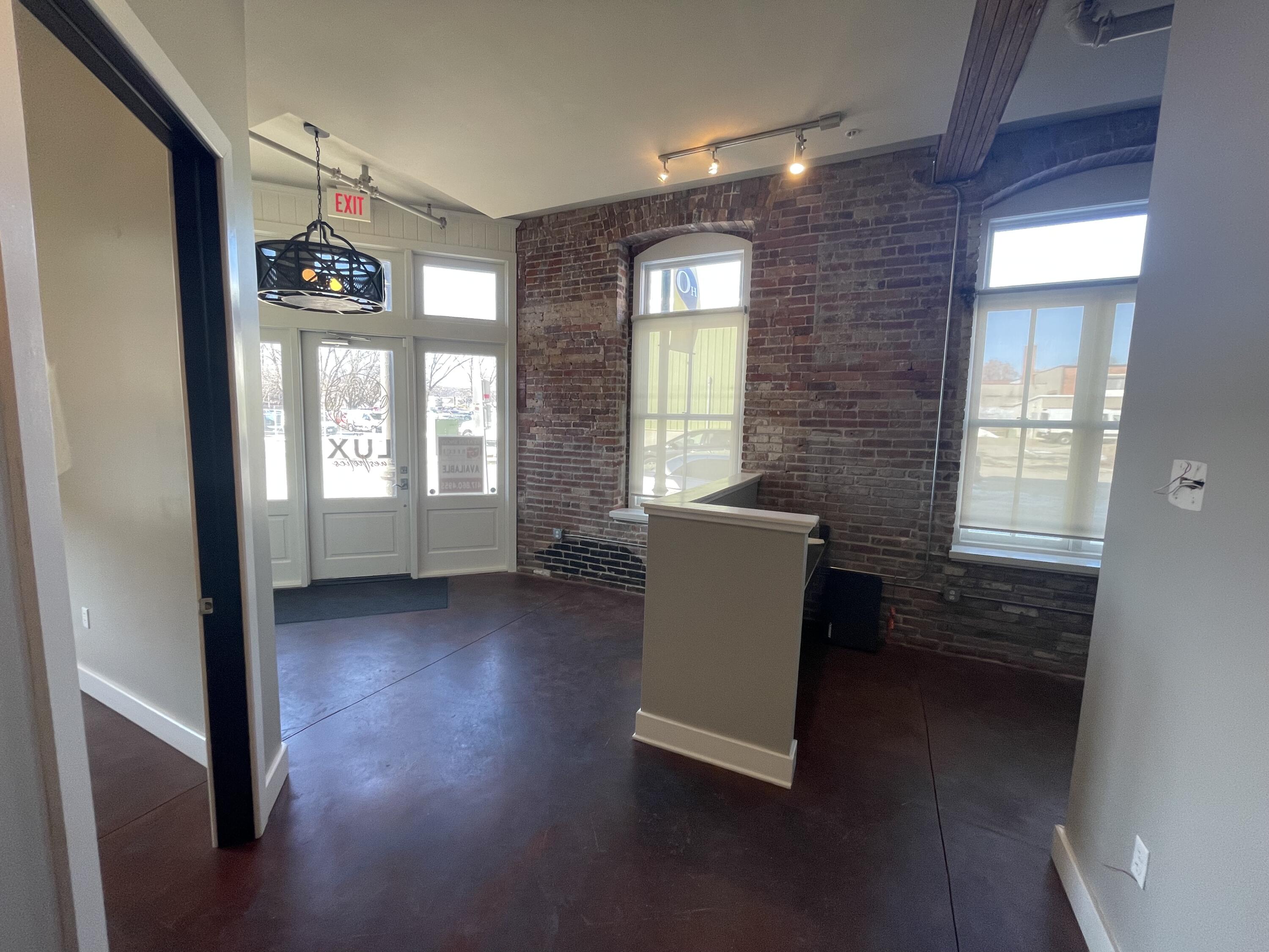 214 West Phelps Street Property Photo 4