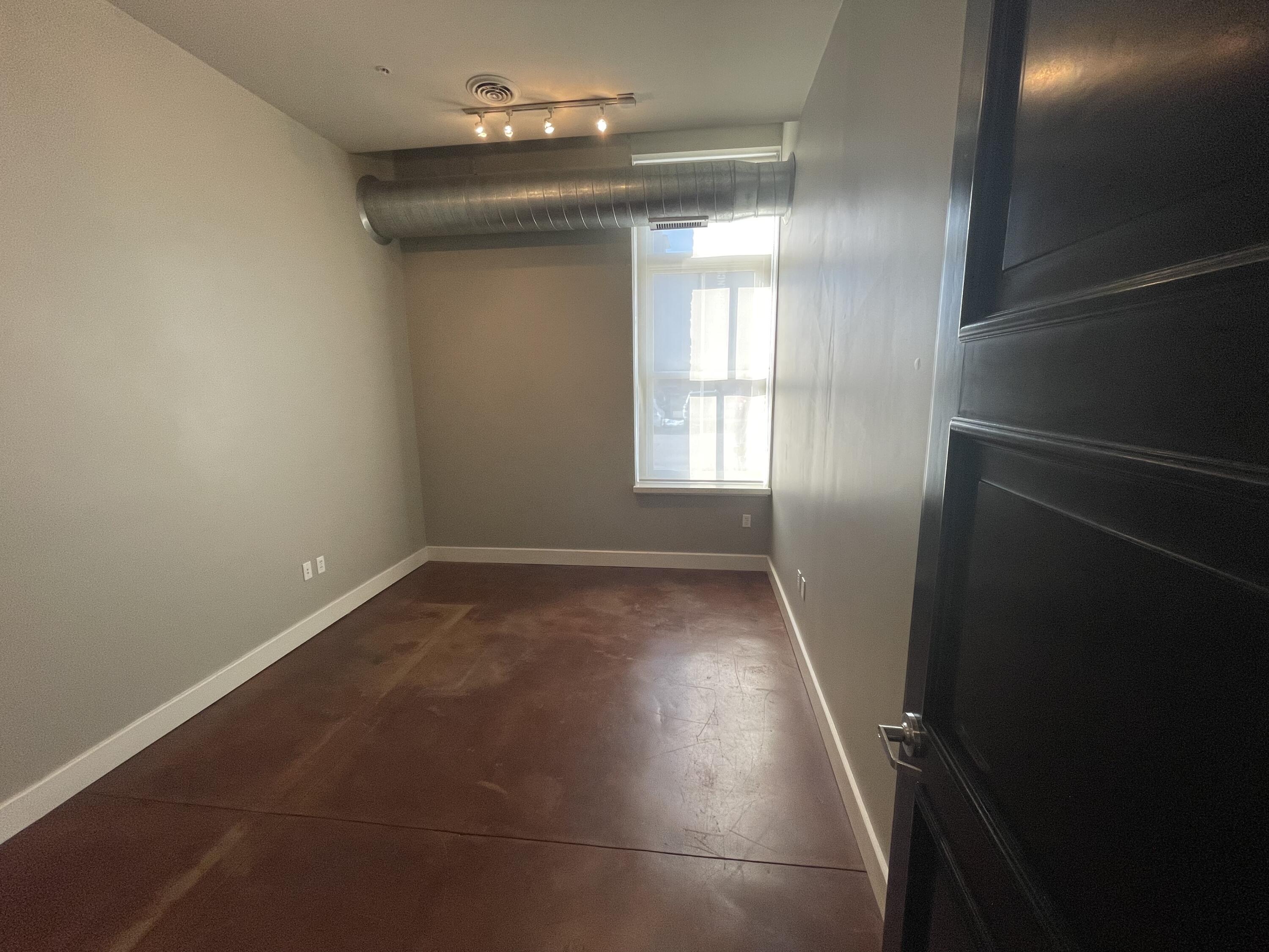 214 West Phelps Street Property Photo 7