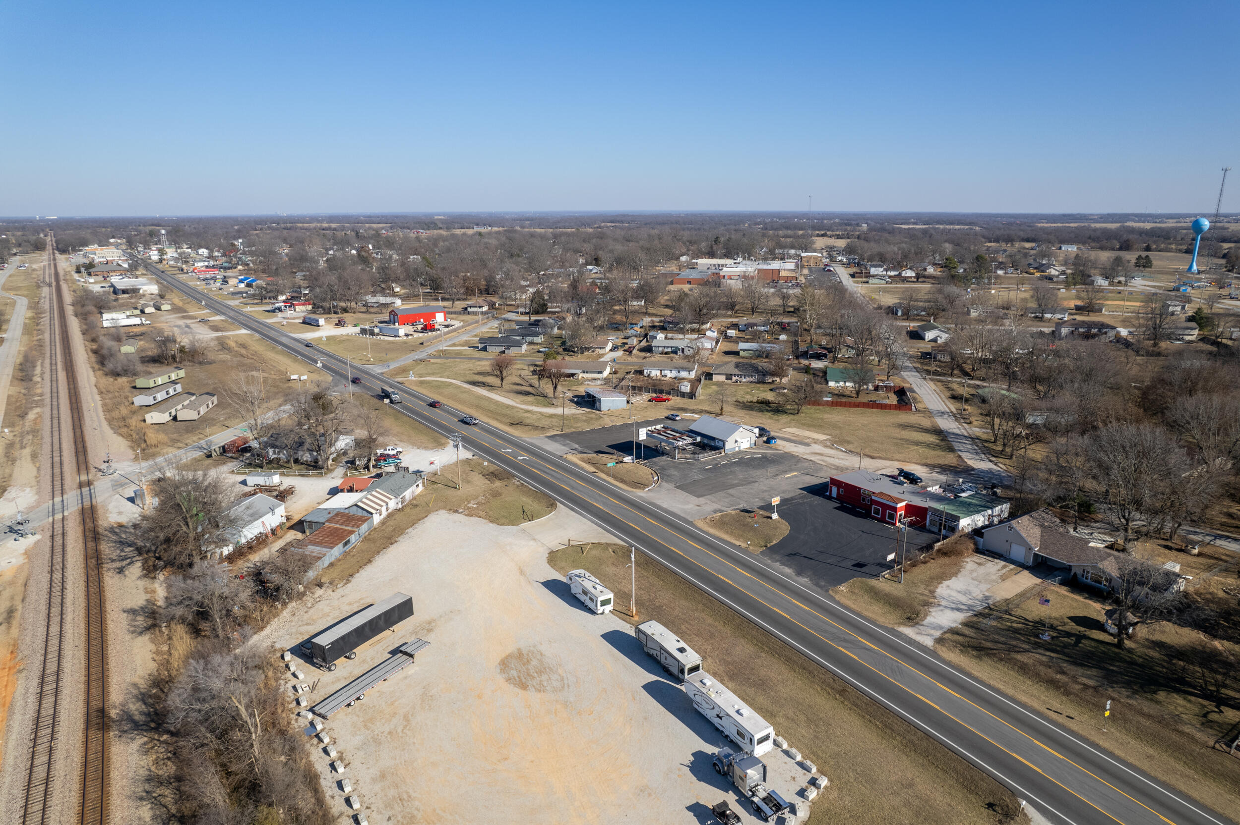 451-455 Sw Highway 60 Property Photo 15