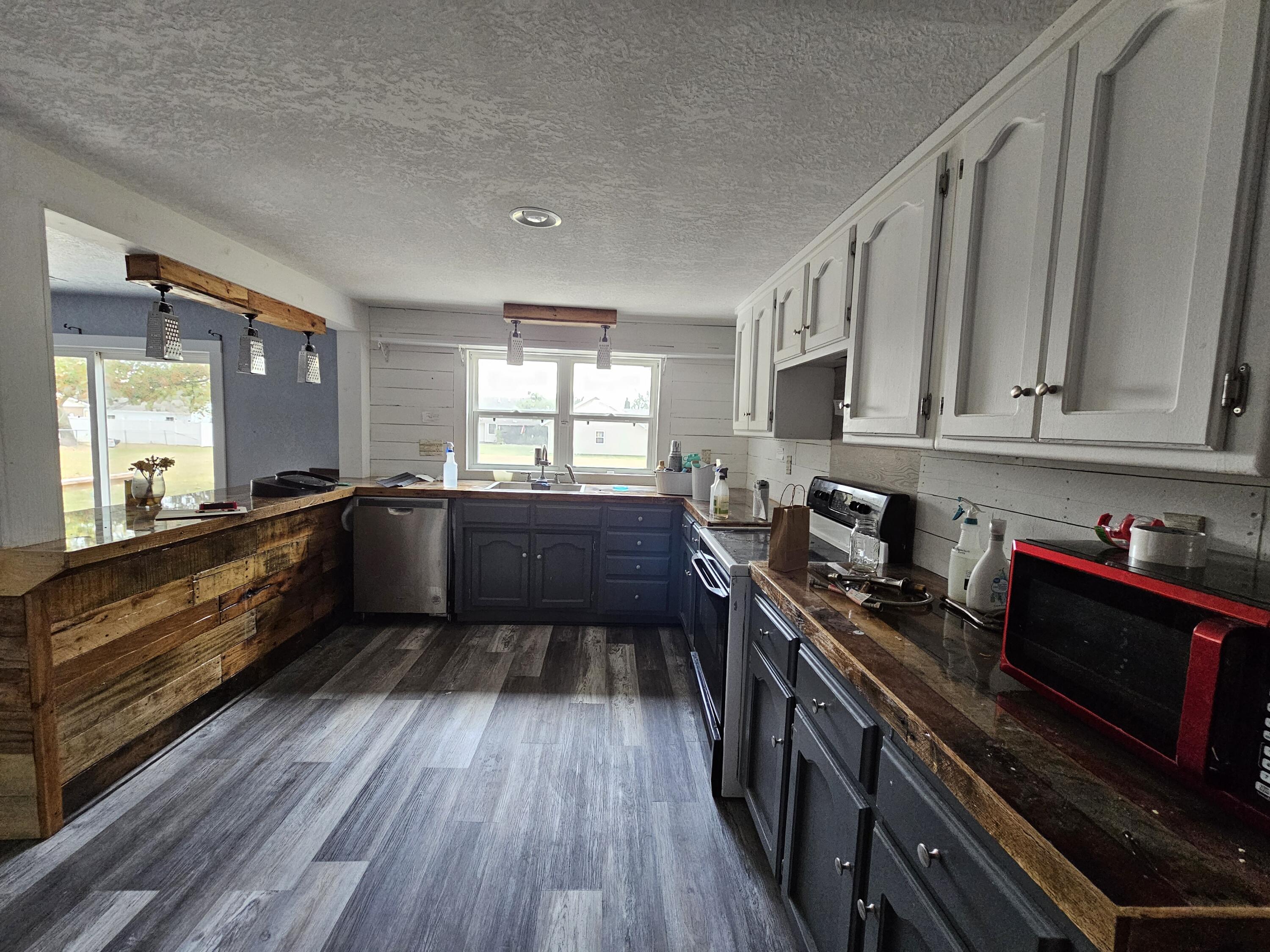 1101 East 18th Street Property Photo 6
