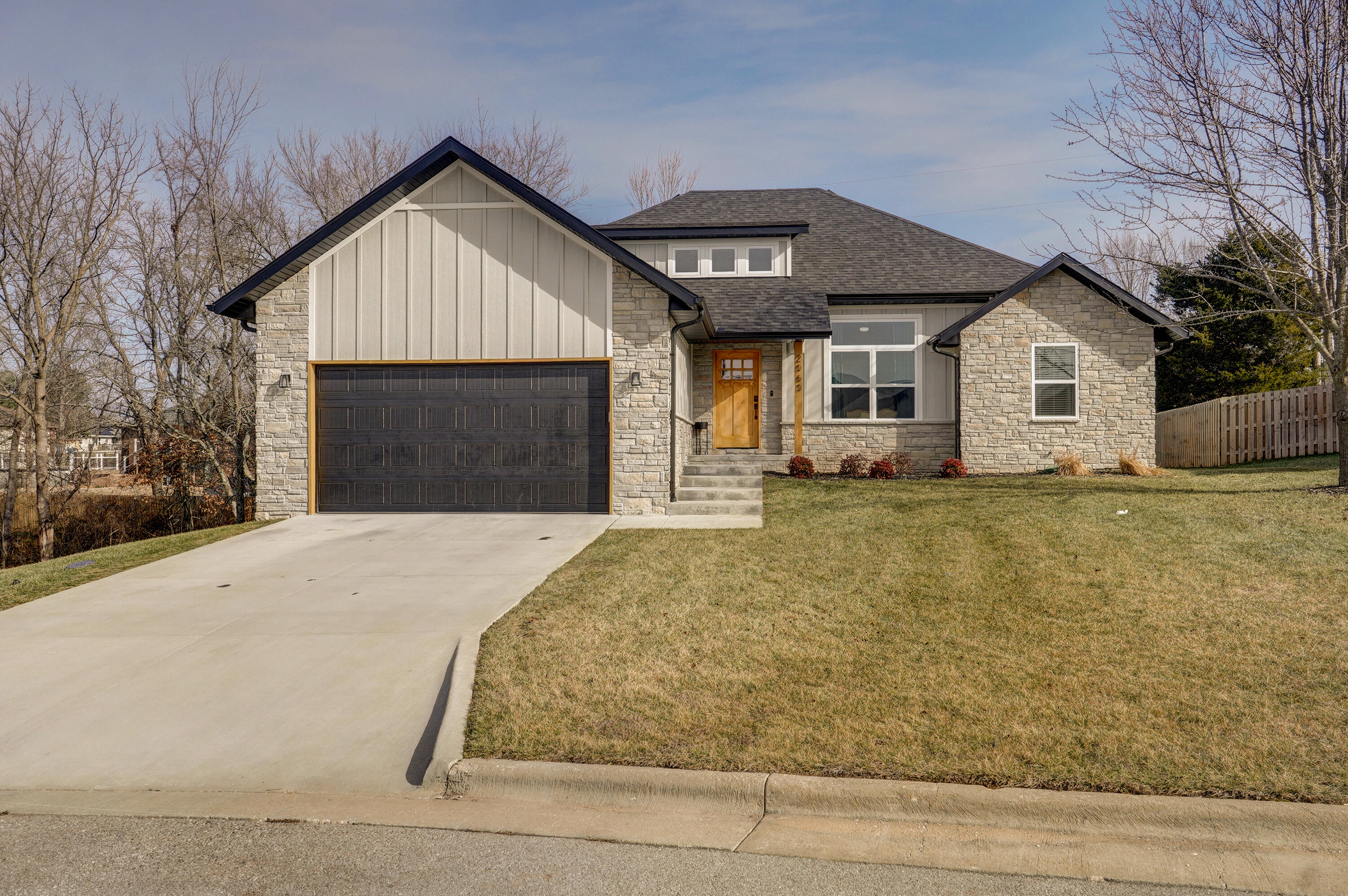 2060 Buckhorn Road Property Photo 1