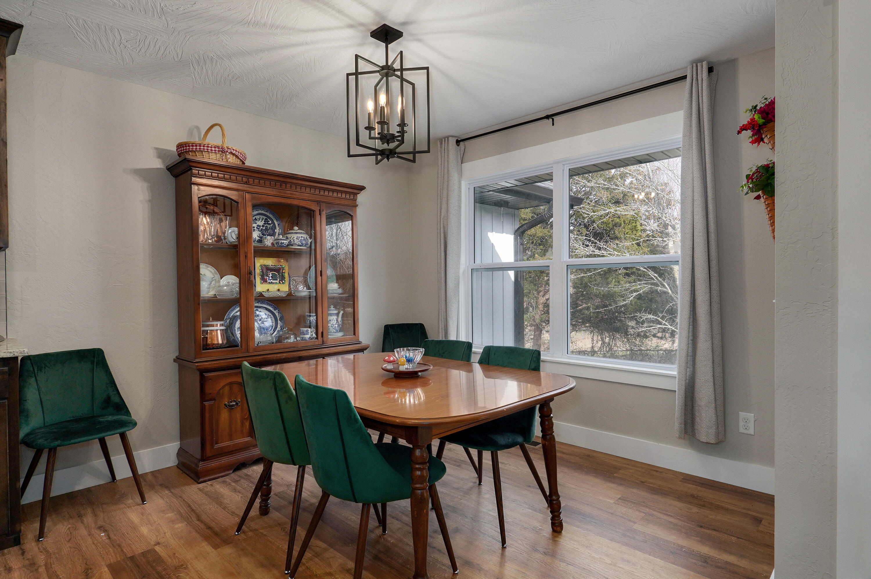2060 Buckhorn Road Property Photo 11