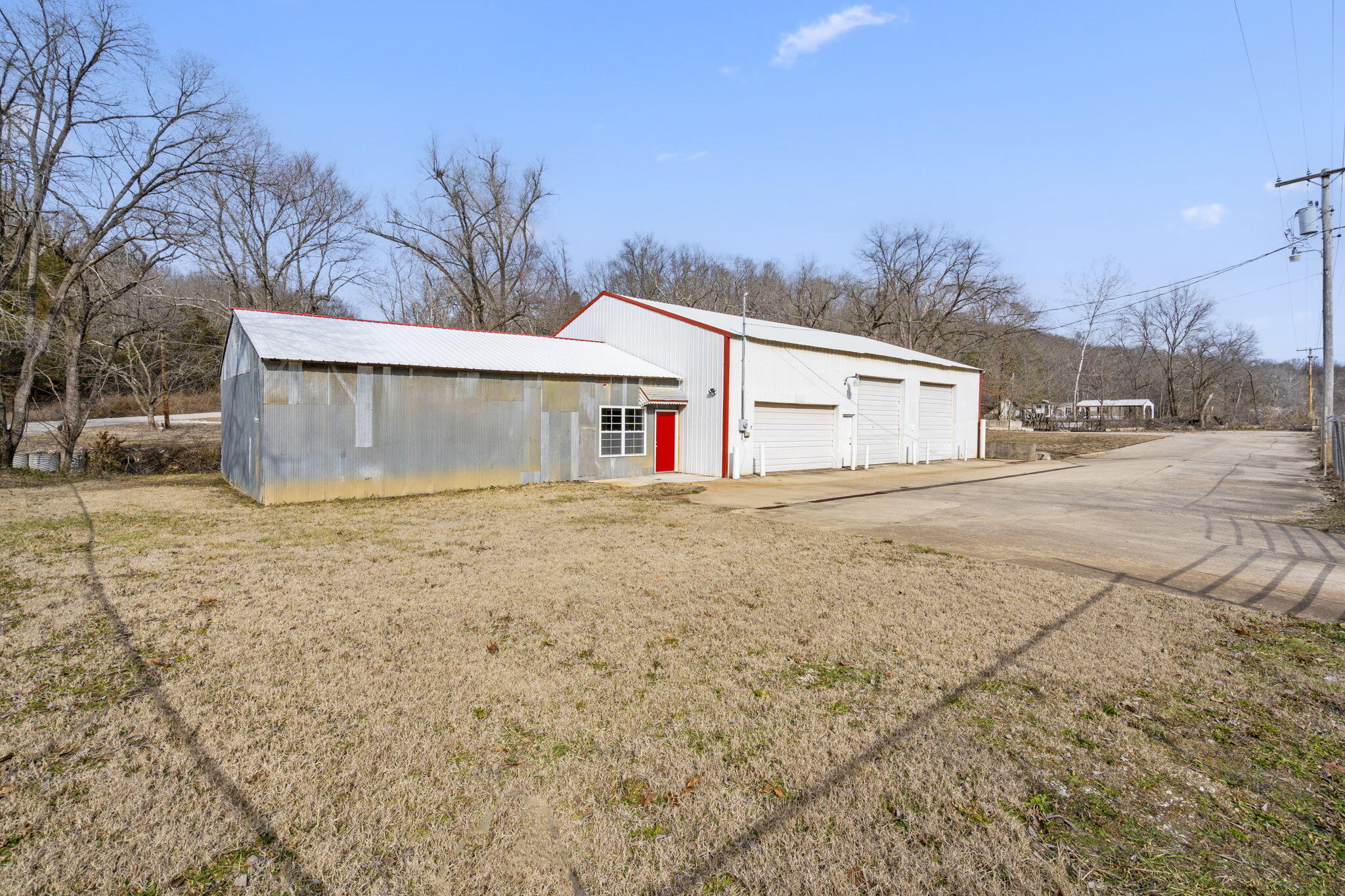 629 East State Highway 248 Property Photo 7