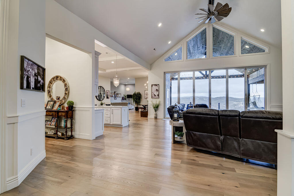 137 Slick Rock Road Property Photo 12