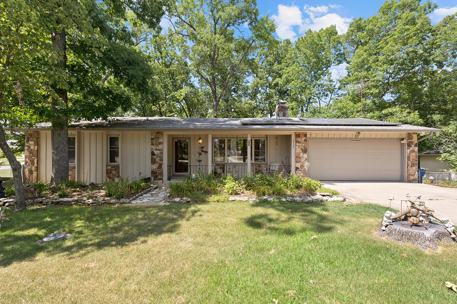 111 Vin Villa Property Photo 1