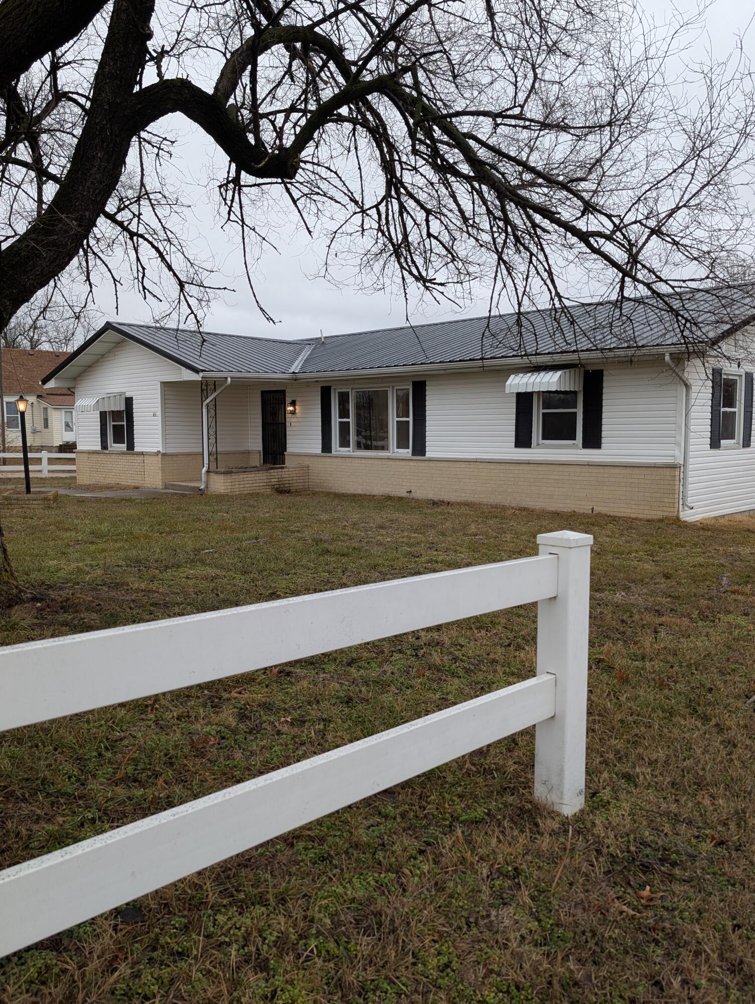 600 North Main Street Property Photo