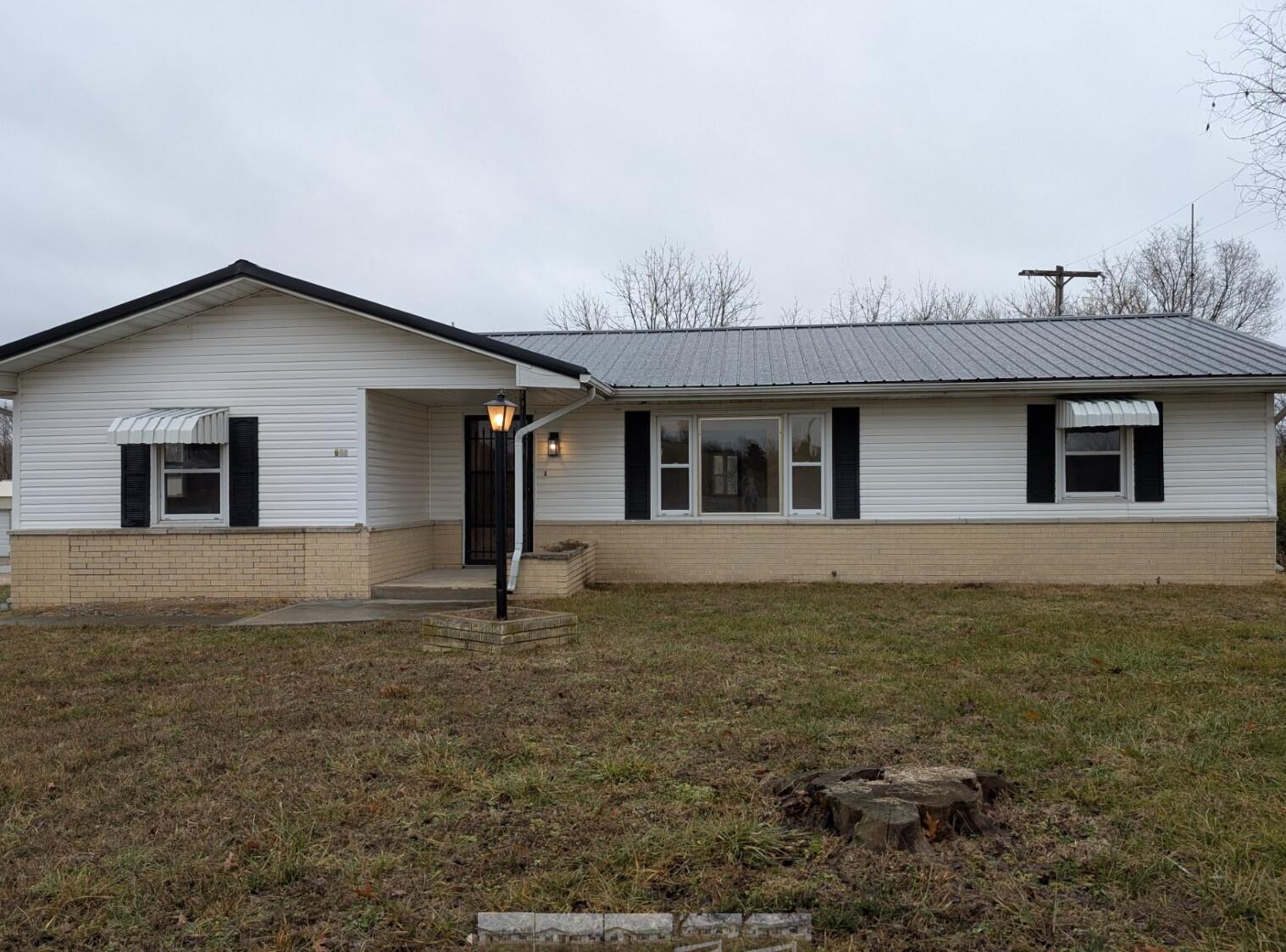 600 North Main Street Property Photo 2