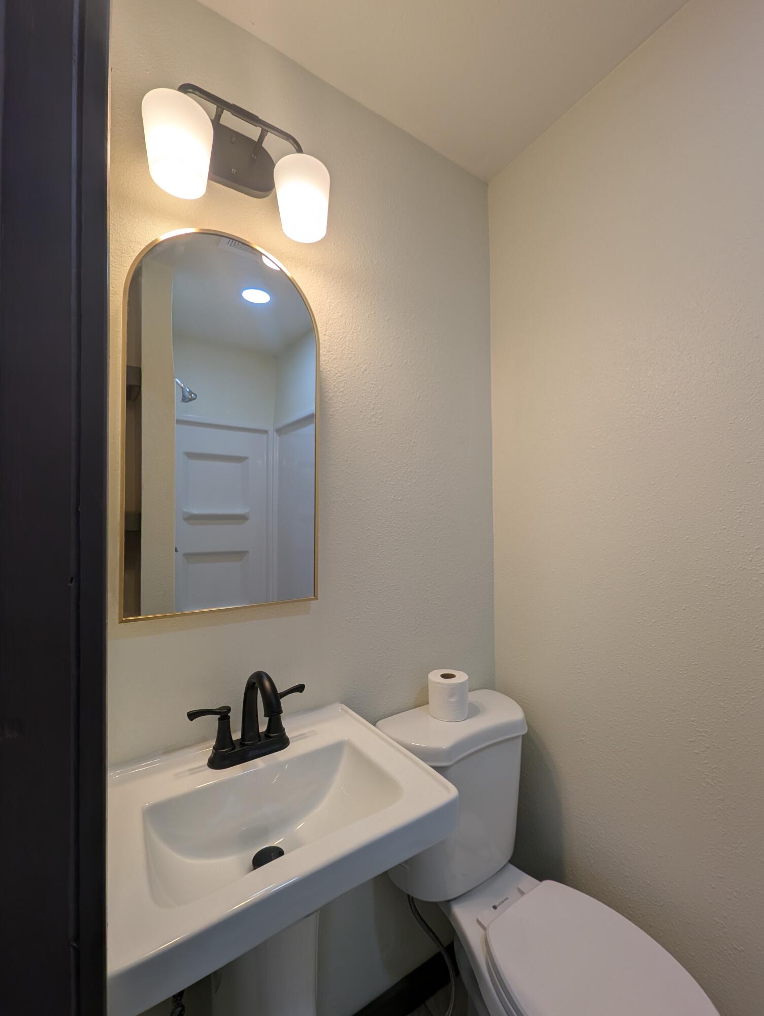 600 North Main Street Property Photo 24