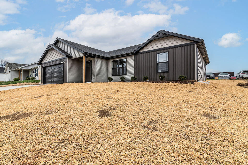 370 Echo Valley Circle Property Photo 3