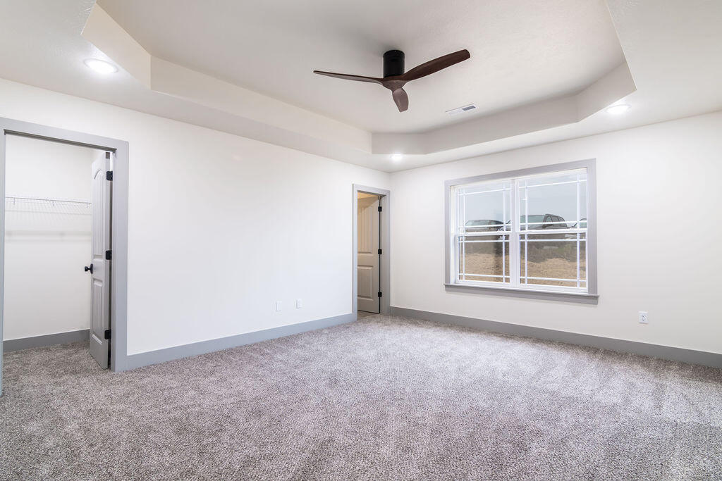 370 Echo Valley Circle Property Photo 18