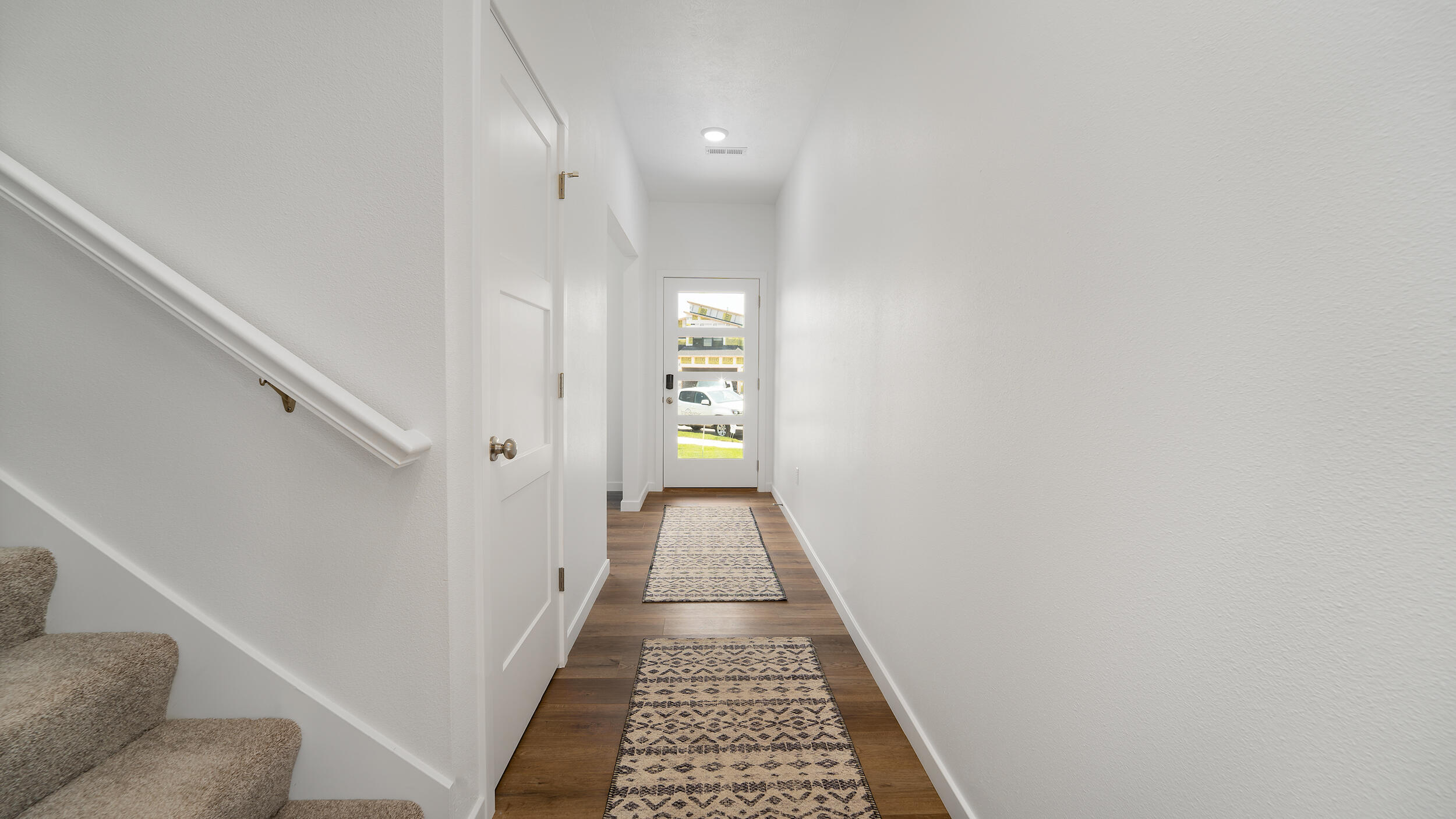 1703 North Hawthorne Place Property Photo 6