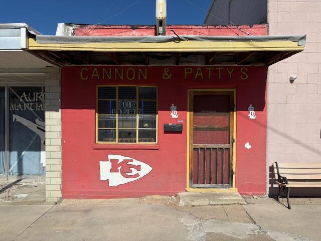 19 West Locust Street Property Photo 1