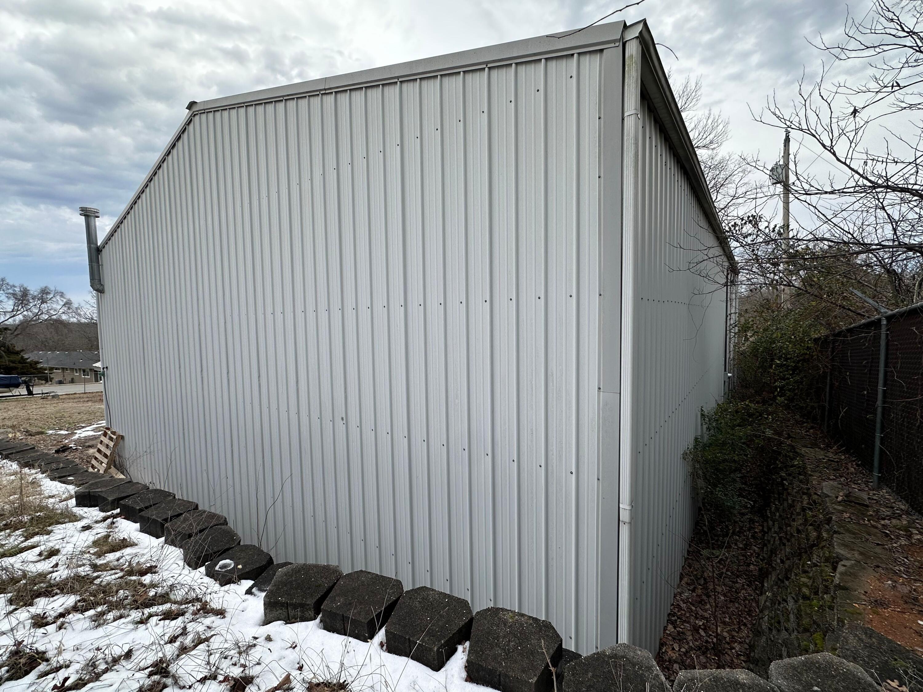 1800 Boswell Avenue Property Photo 4
