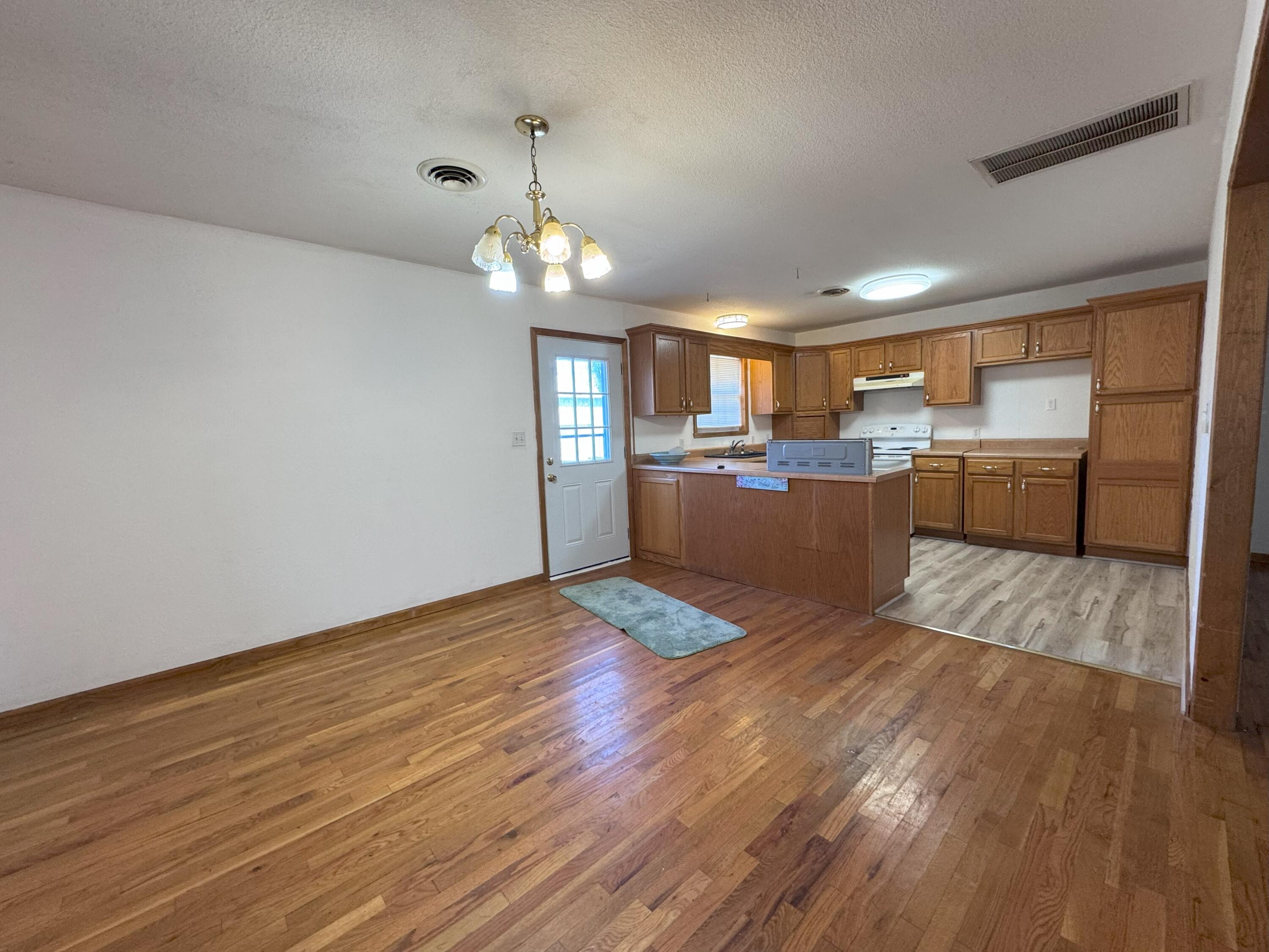 22822 State Highway 123 Property Photo 12
